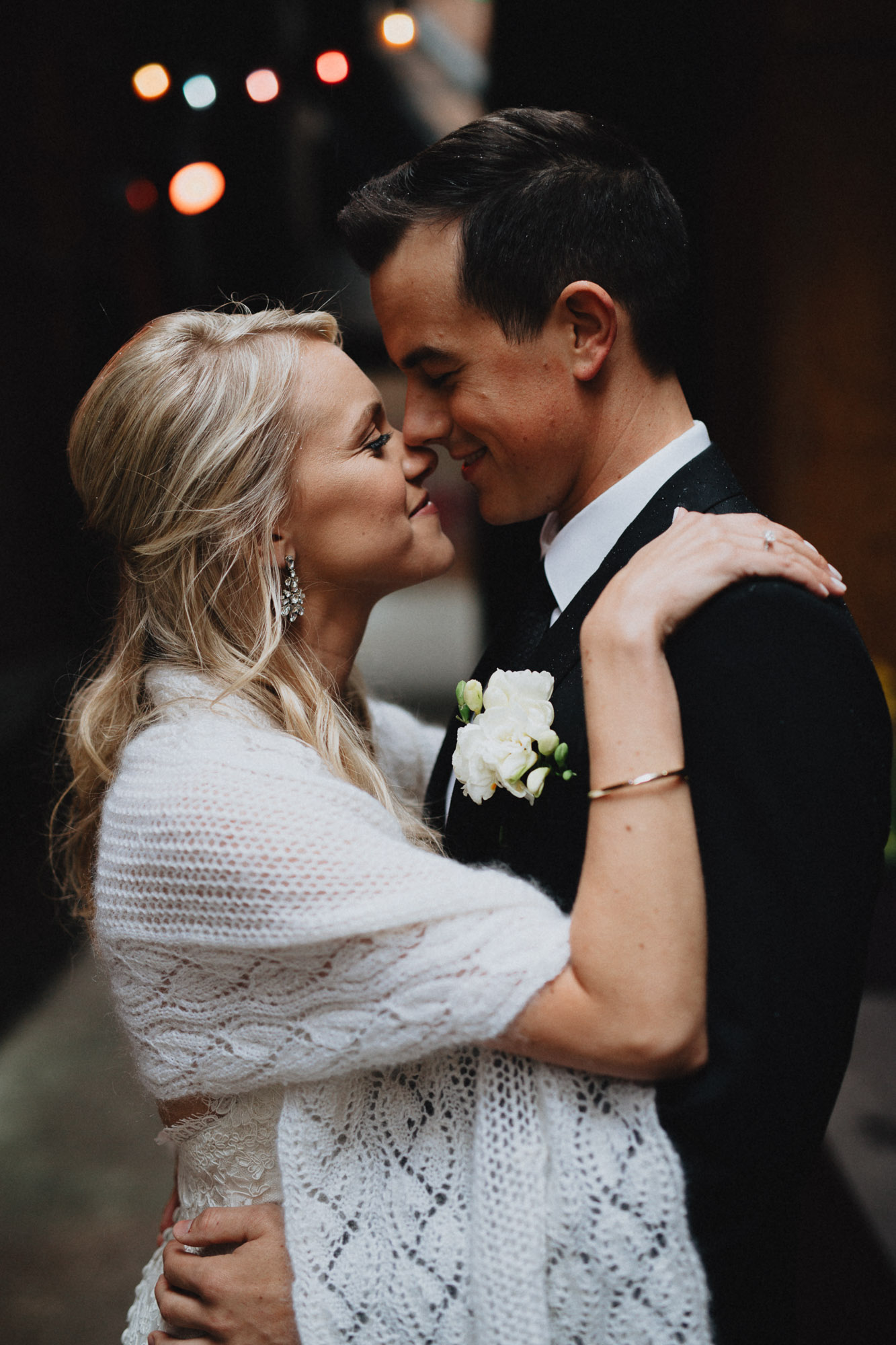 Alana-David-Cleveland-Old-Courthouse-Wedding-099@2x.jpg