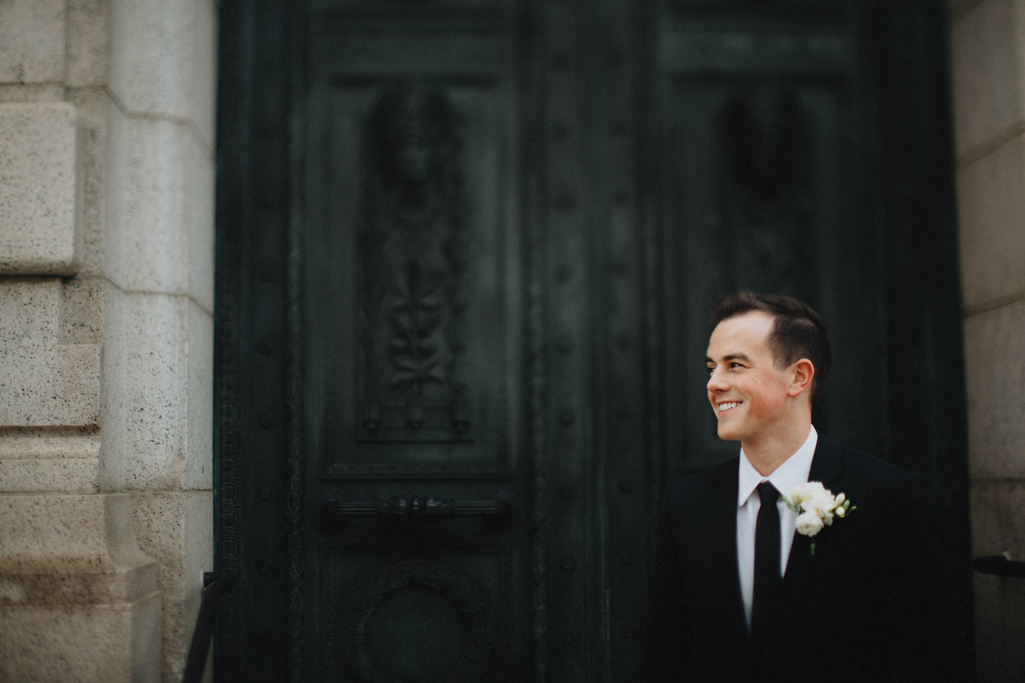 Alana-David-Cleveland-Old-Courthouse-Wedding-140@2x.jpg