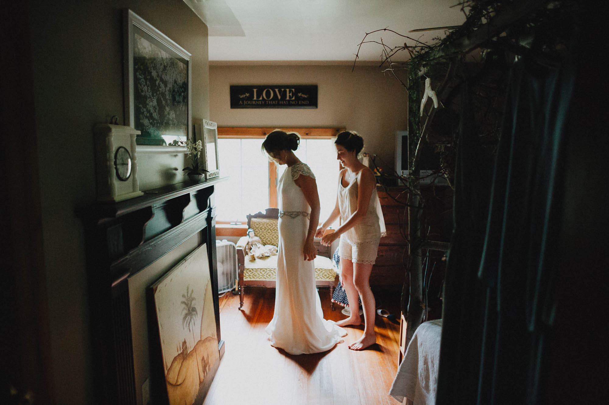 Leah-Graham-Michigan-Outdoor-DIY-Wedding-032@2x.jpg