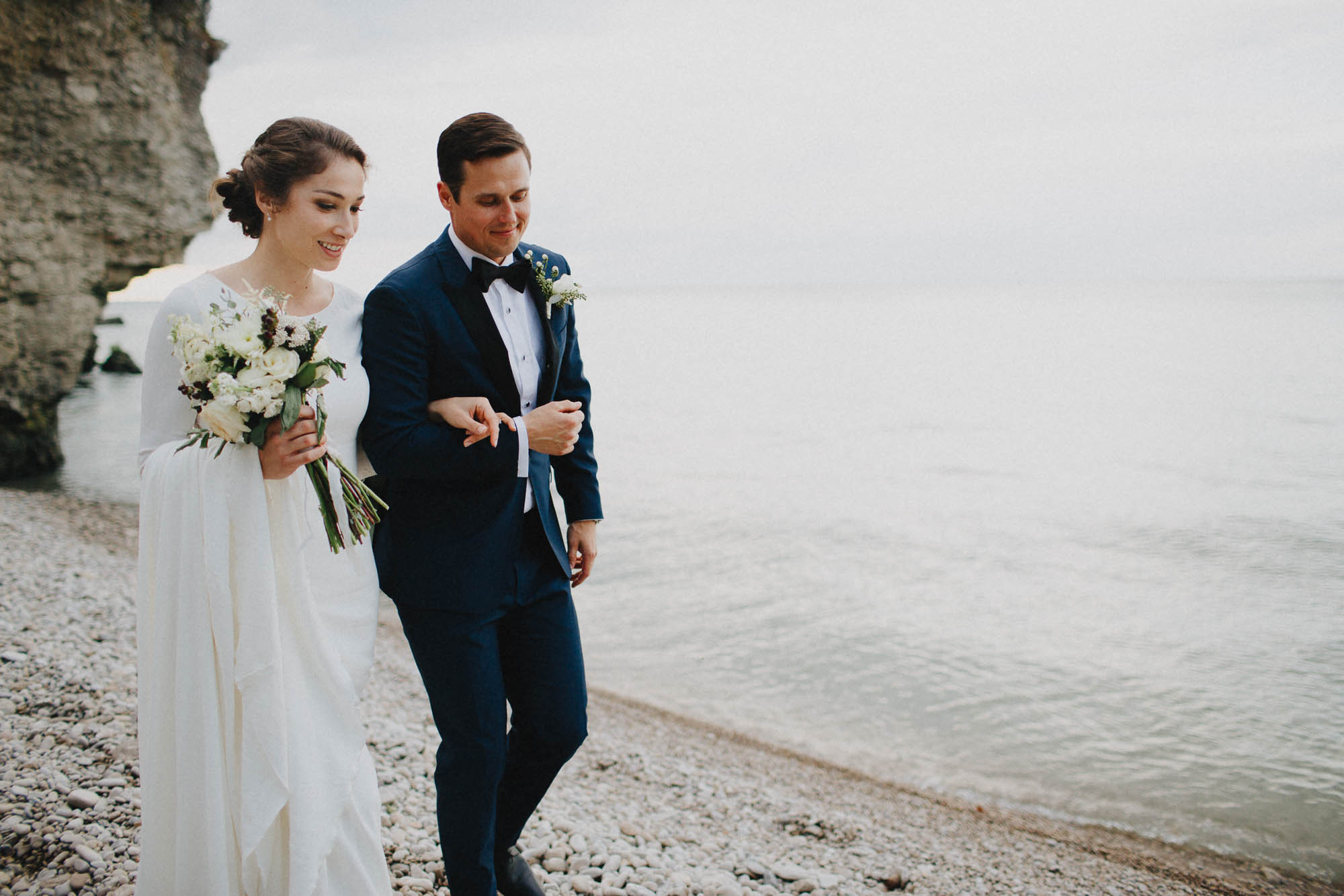 Lauren-Max-Northern-Ohio-Lake-Erie-Put-In-Bay-Wedding-077@2x.jpg