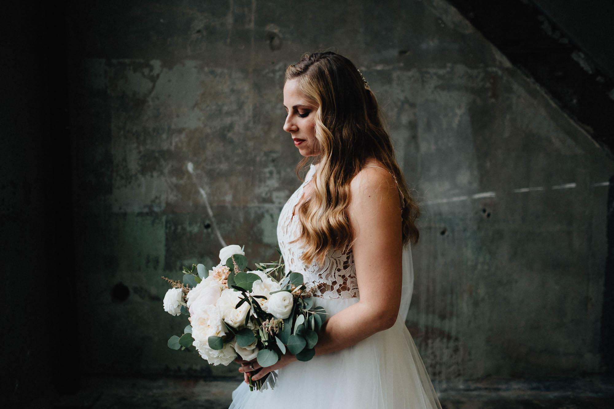 Sara-Tyler-Cincinnati-Wedding-Rhinegeist-Brewery-071.jpg