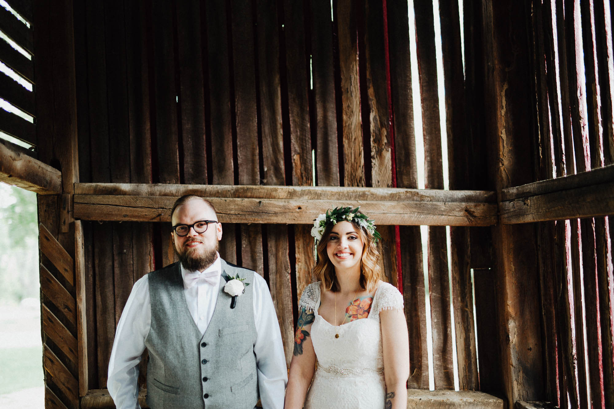 Jessi-Jake-The-Brauns-Ohio-Barn-B&B-Wedding-038@2x.jpg