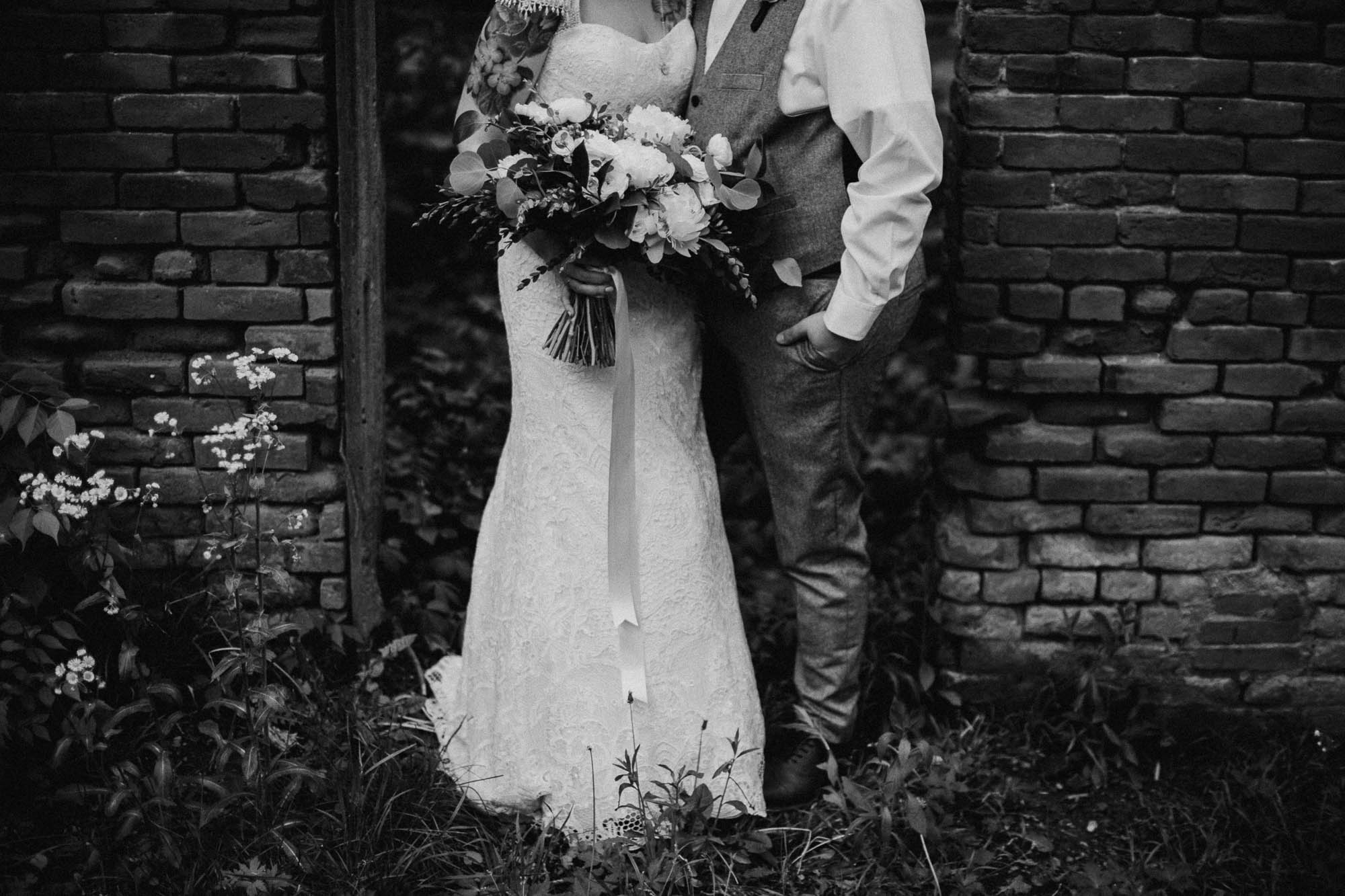 Jessi-Jake-The-Brauns-Ohio-Barn-B&B-Wedding-052@2x.jpg