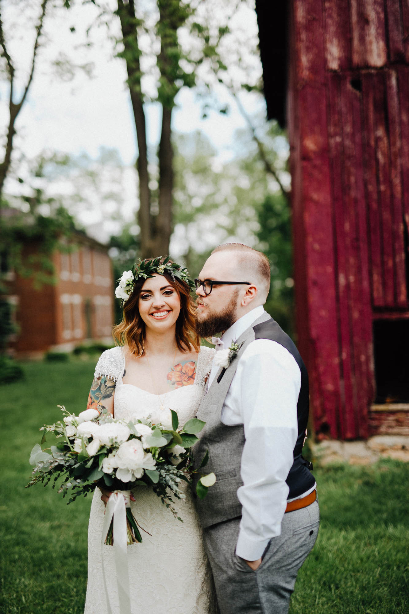 Jessi-Jake-The-Brauns-Ohio-Barn-B&B-Wedding-034@2x.jpg