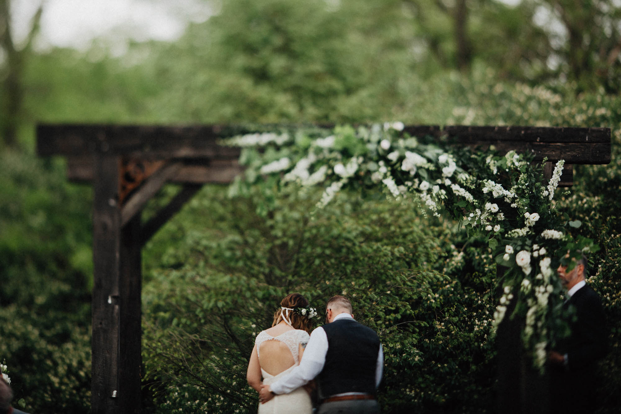 Jessi-Jake-The-Brauns-Ohio-Barn-B&B-Wedding-086@2x.jpg