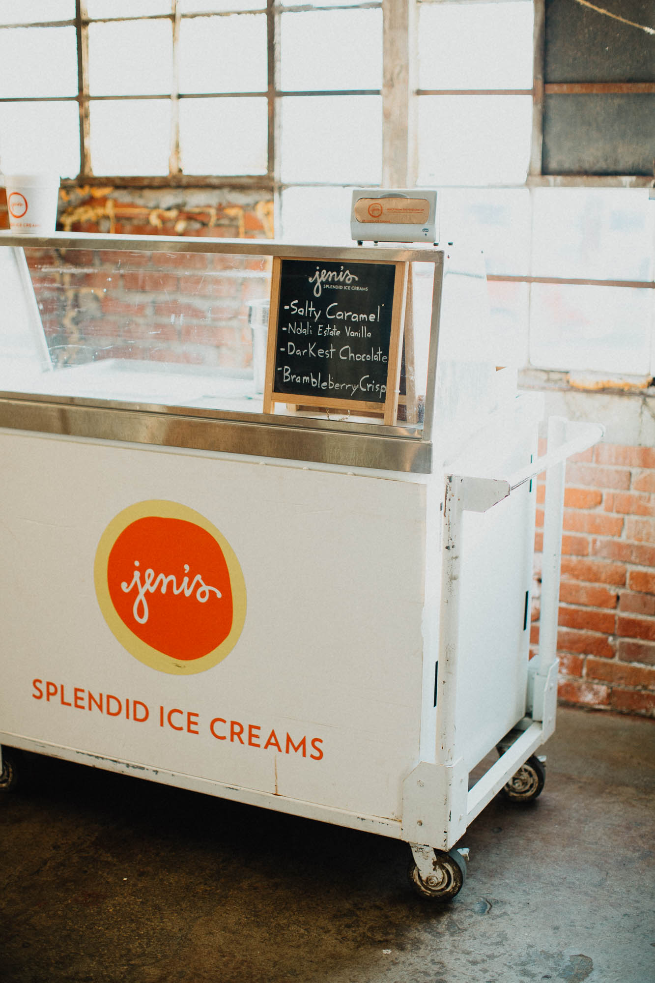 Jeni's Ice Cream Cart at a wedding reception at Strongwater