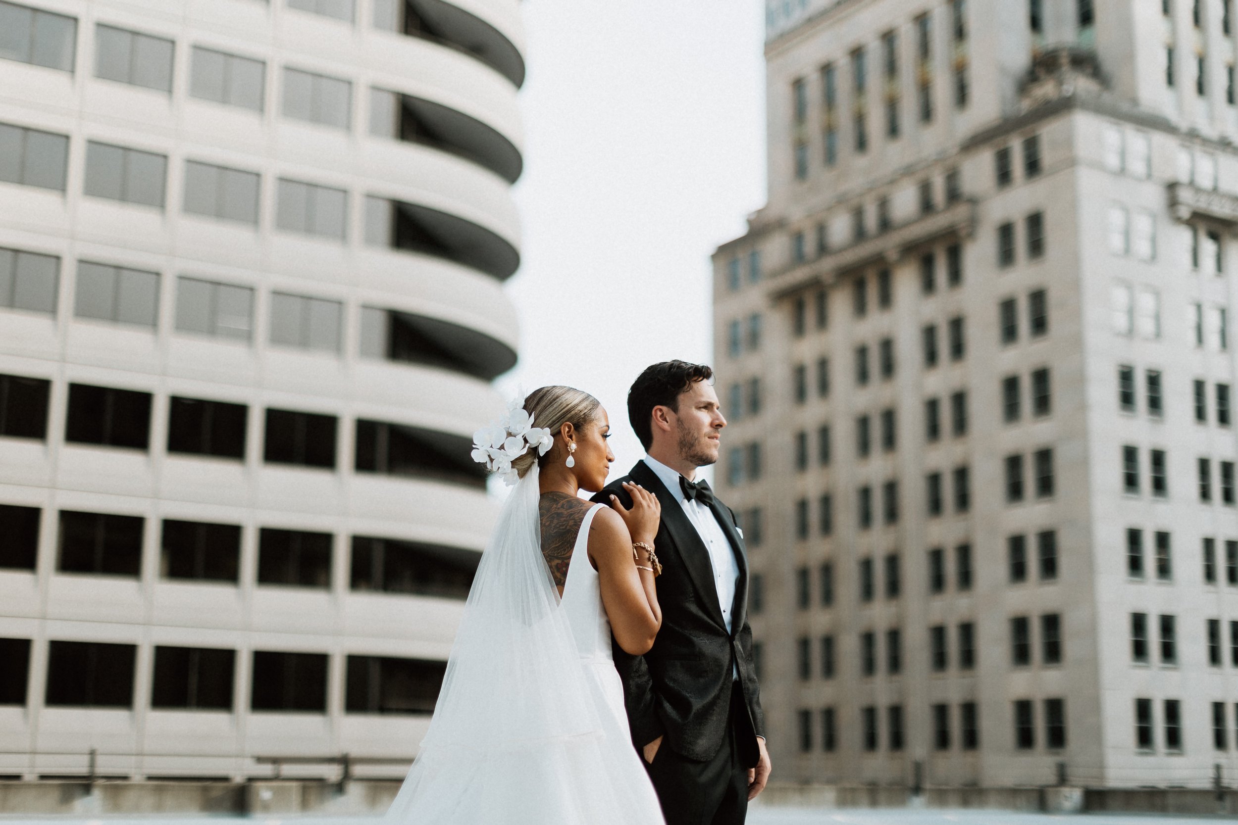 Bride and Groom Skyline 