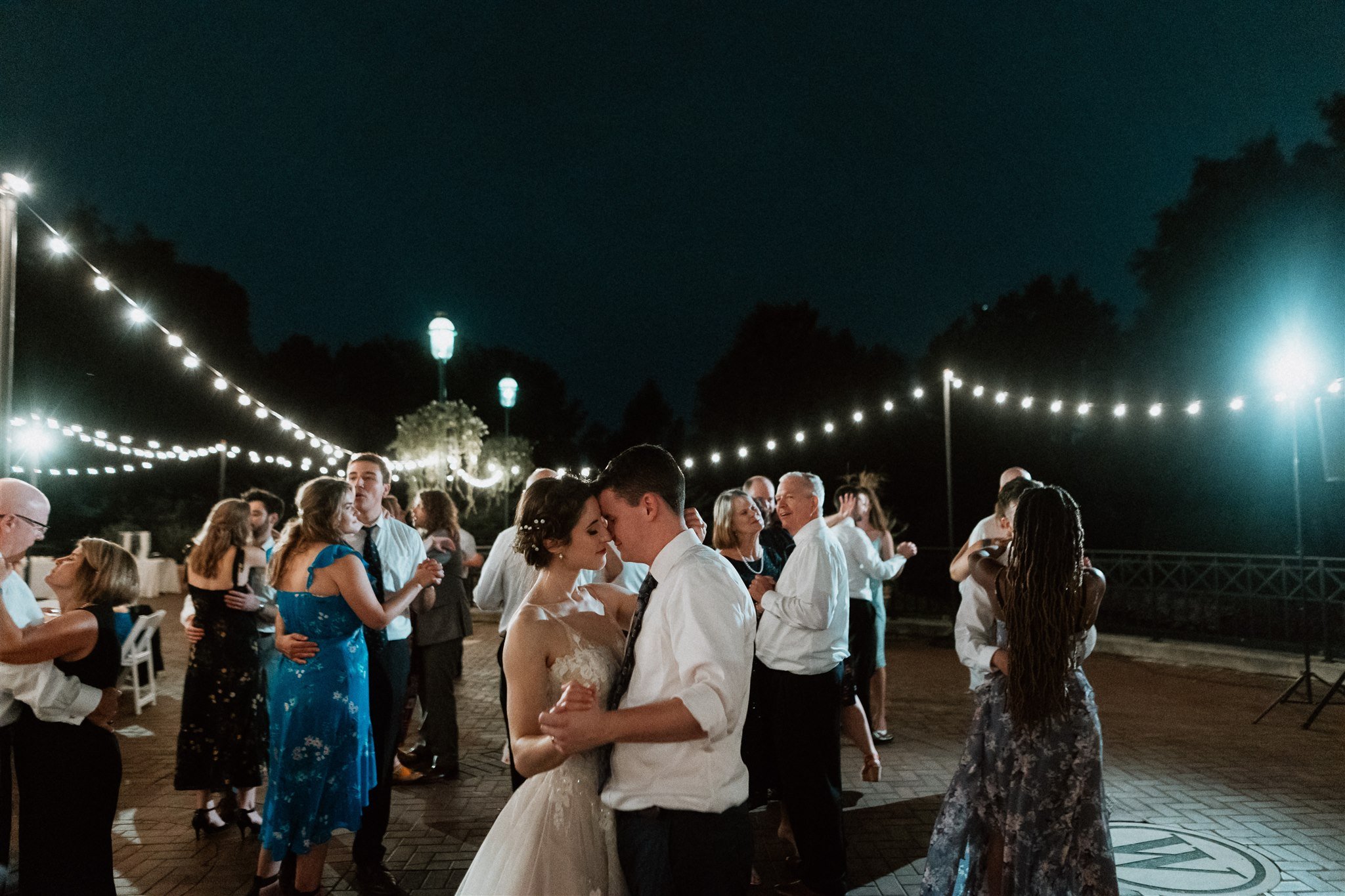 bride and groom last dance at Franklin park conservatory 