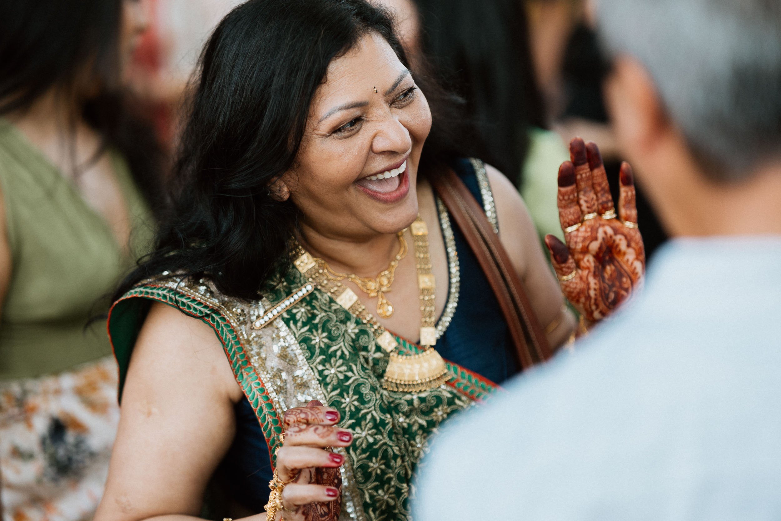 Riddhi-Brennon-Columbus-Statehouse-Indian-Fusion-Wedding-014.jpg