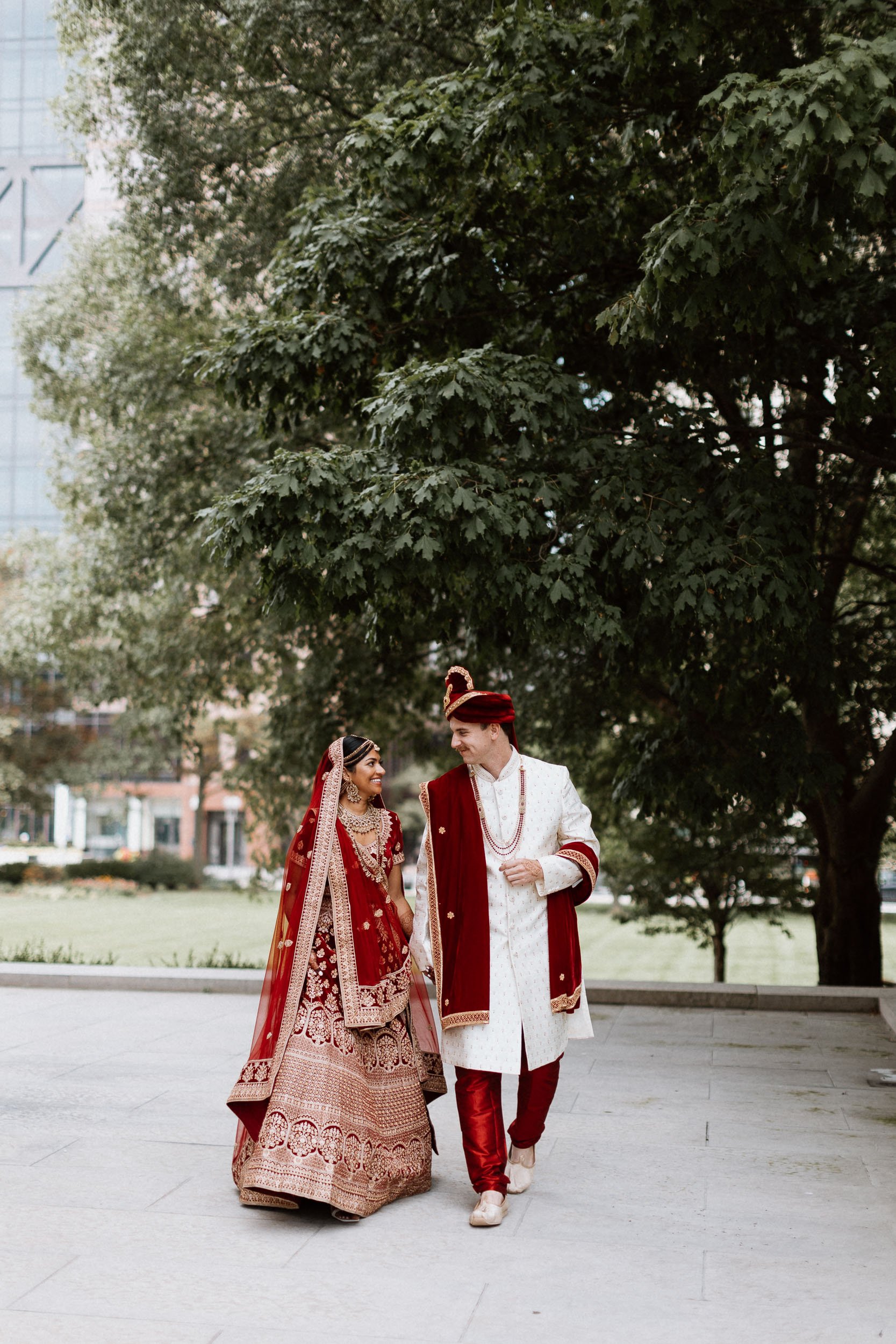 Riddhi-Brennon-Columbus-Statehouse-Indian-Fusion-Wedding-042.jpg