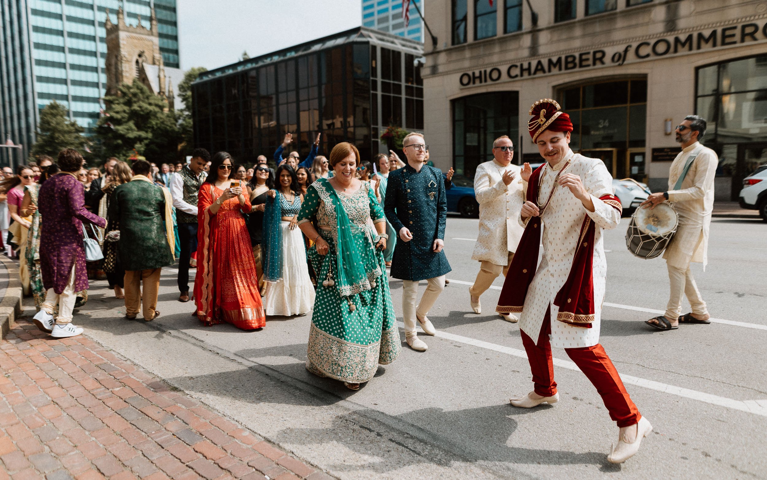 Riddhi-Brennon-Columbus-Statehouse-Indian-Fusion-Wedding-054.jpg