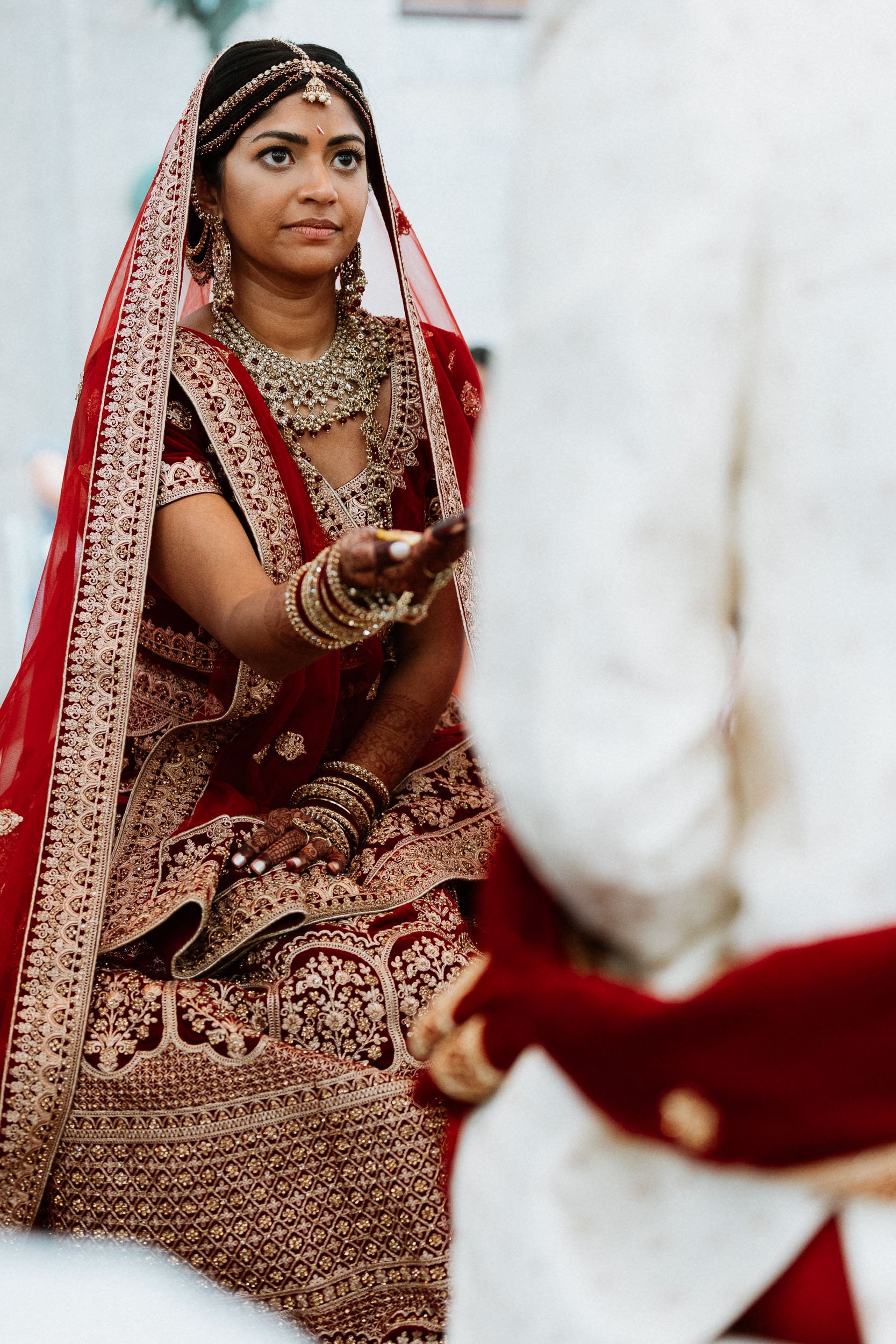 Riddhi-Brennon-Columbus-Statehouse-Indian-Fusion-Wedding-064.jpg