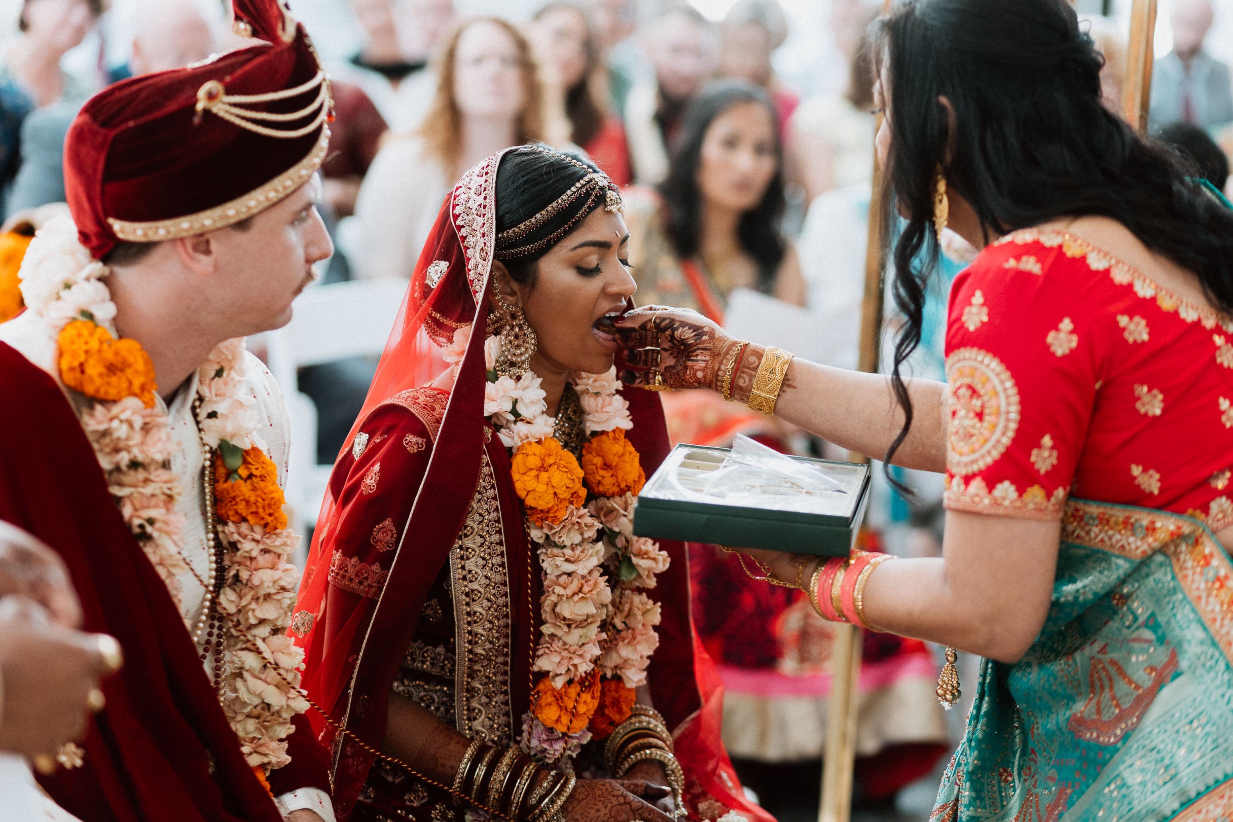 Riddhi-Brennon-Columbus-Statehouse-Indian-Fusion-Wedding-073.jpg