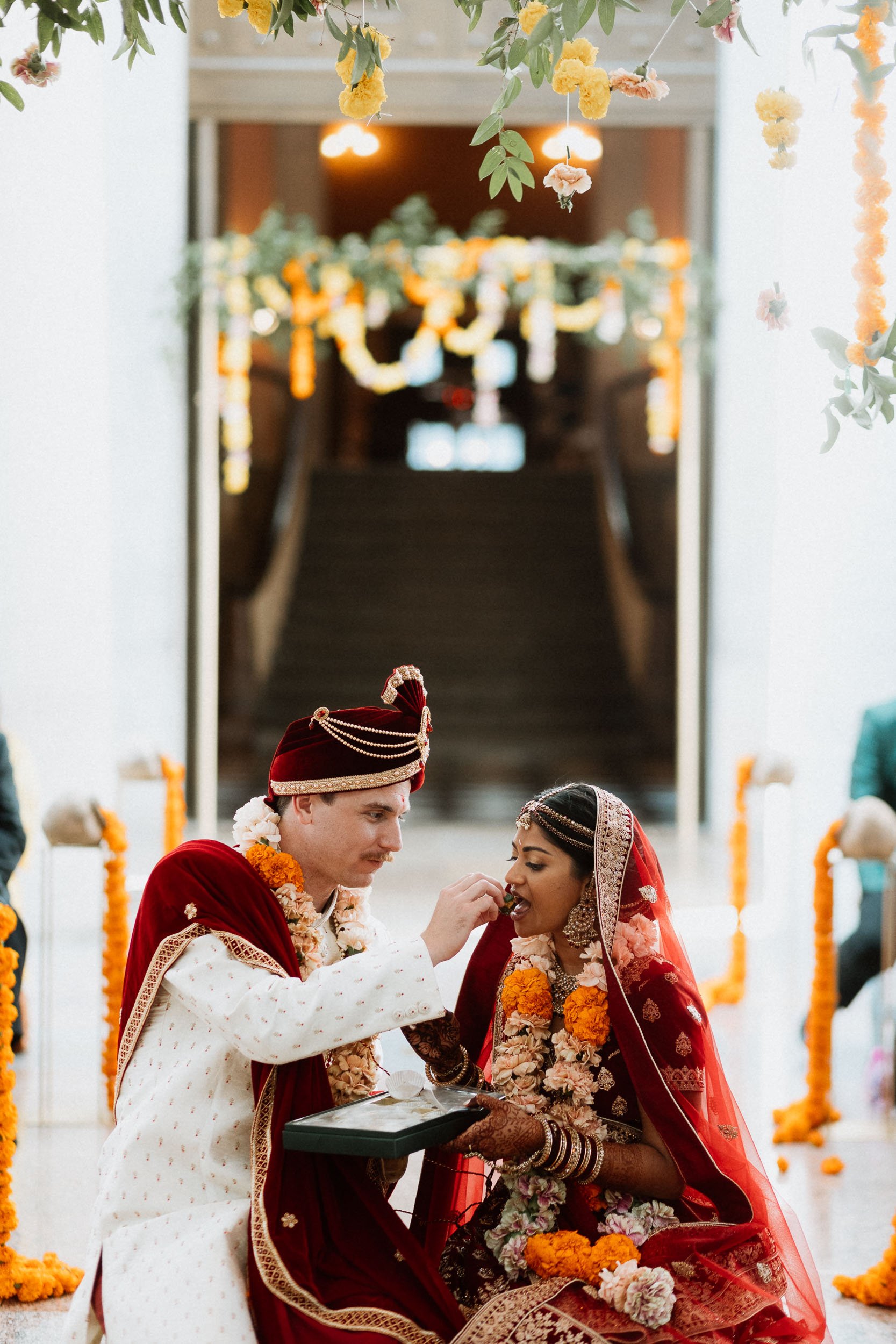 Riddhi-Brennon-Columbus-Statehouse-Indian-Fusion-Wedding-074.jpg