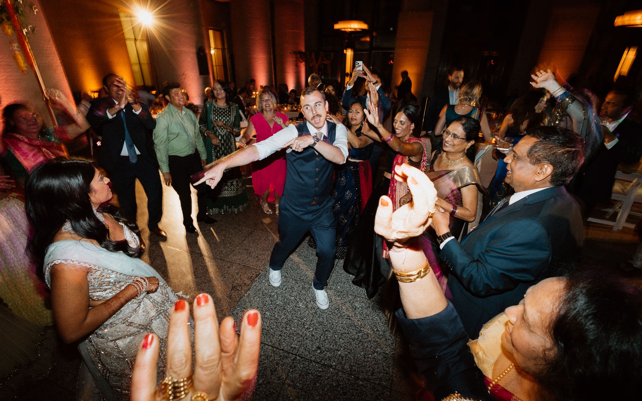 Riddhi-Brennon-Columbus-Statehouse-Indian-Fusion-Wedding-122.jpg