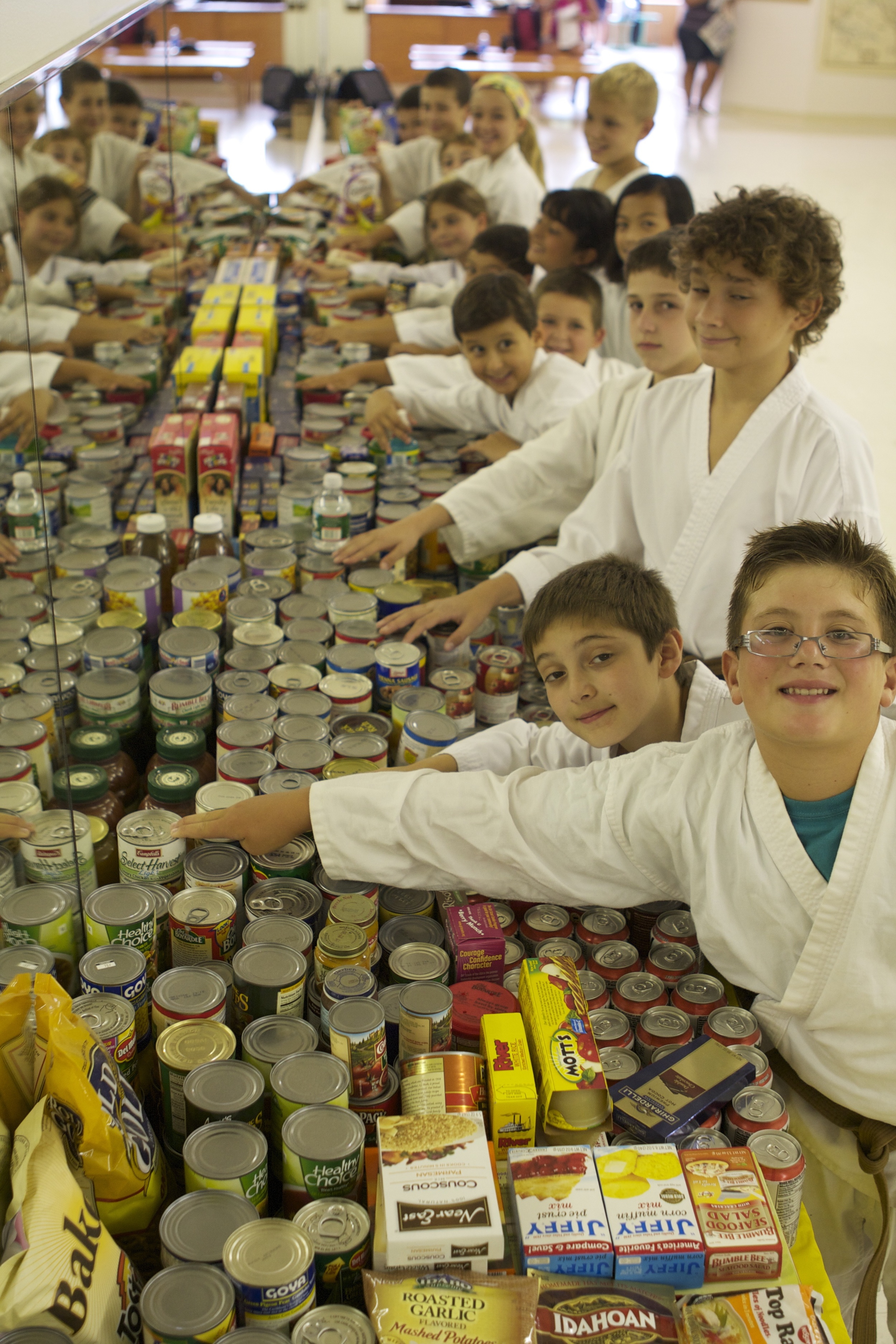 thedojo-food-drive-martial-arts-karate-kids-doing-community-service-in-rutherford-nj_14670783382_o.jpg