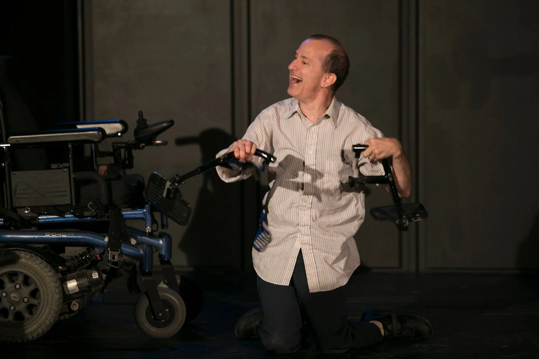 Alan Shain performing in last year’s Le Crip Bleu . Photo by Ming Wu.