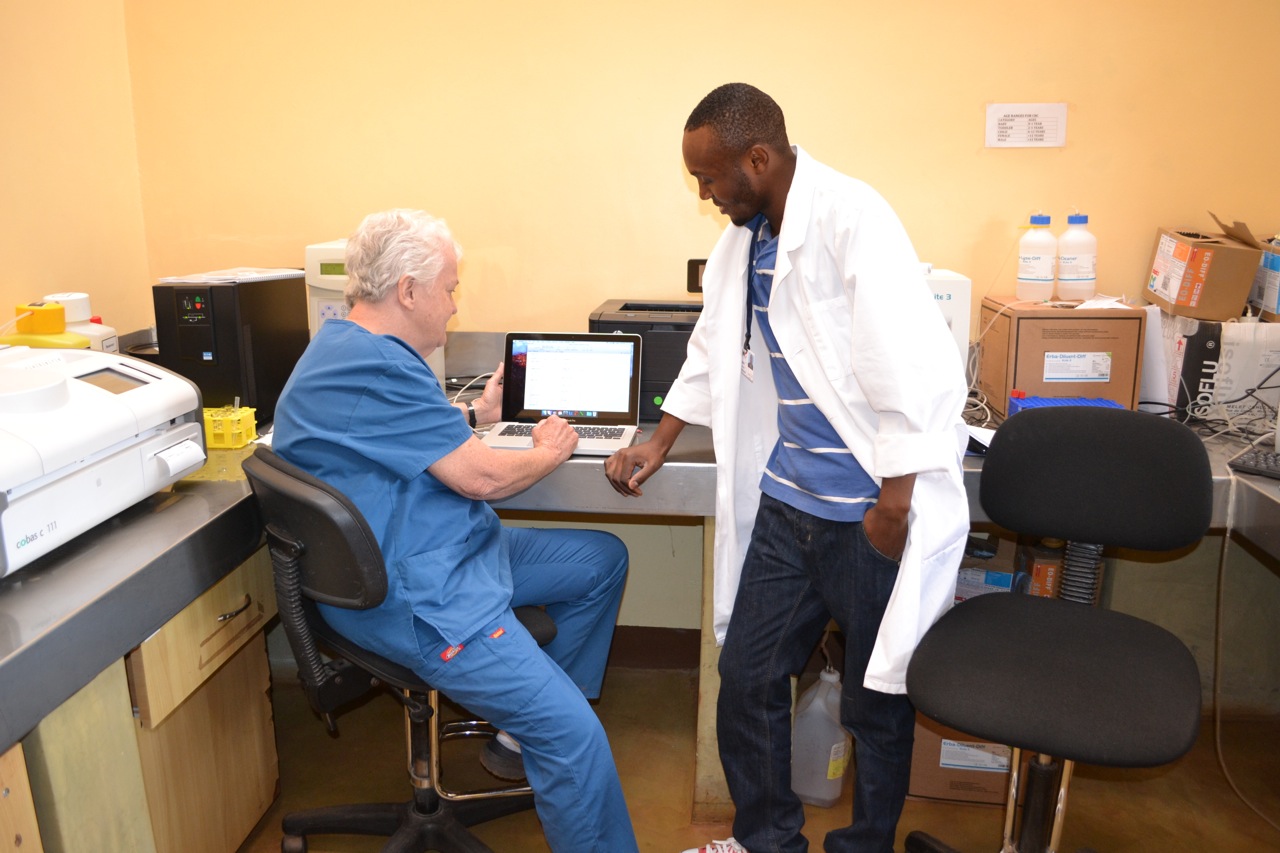 Dr. Joyce and Rizwani at work in the lab 