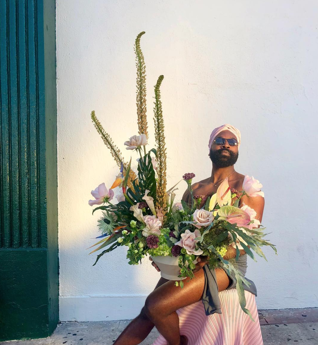 And for floral inspiration and hilarious commentary: @bloomandplume (Maurice Harris)