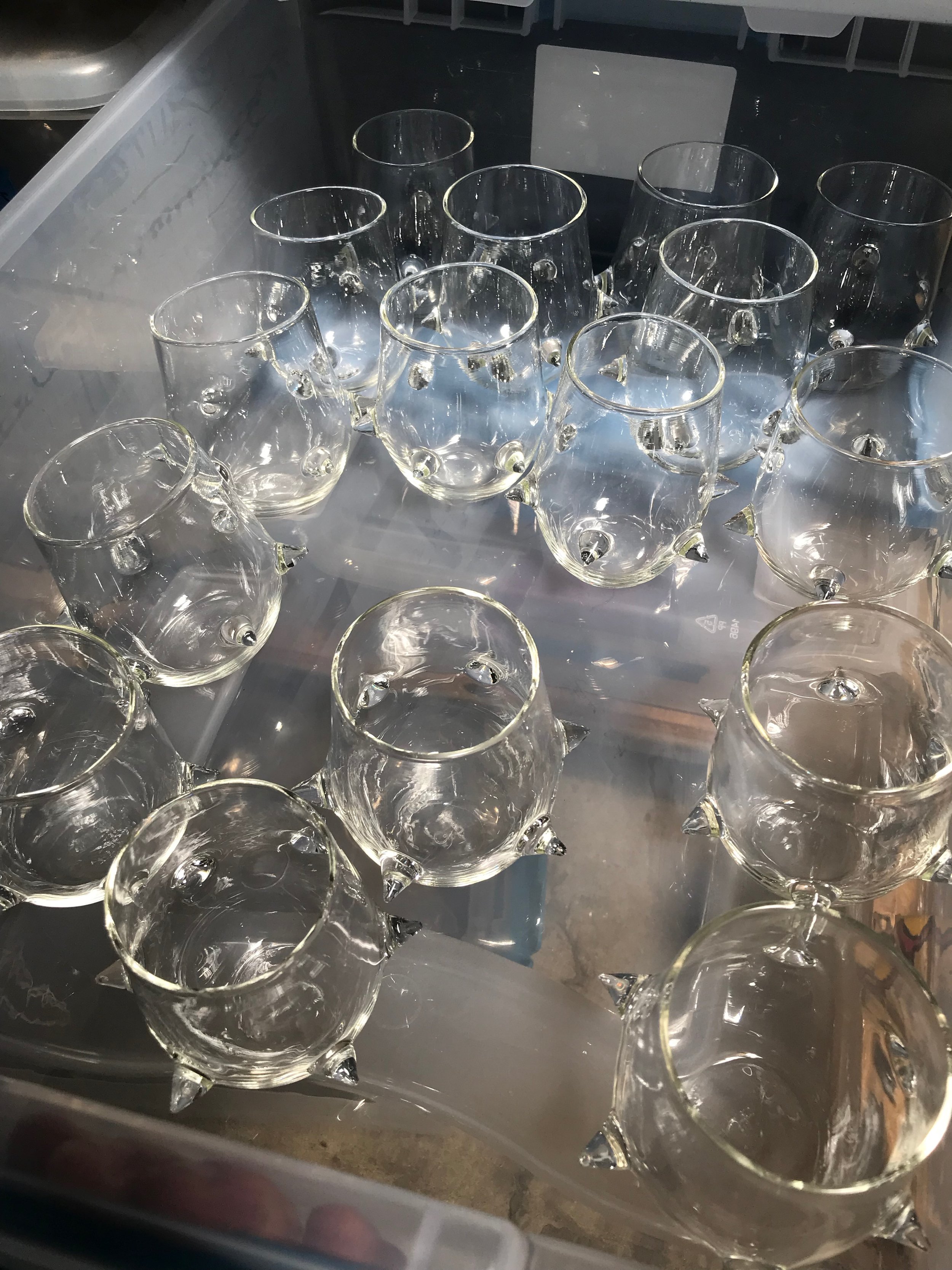  Nearly ready! Our glasses await their golden detail. 
