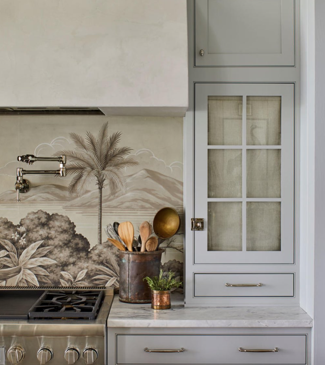  A few gorgeous details from @heatherchadduck’s kitchen design for the @southernlivingmag 2019 Idea House. 