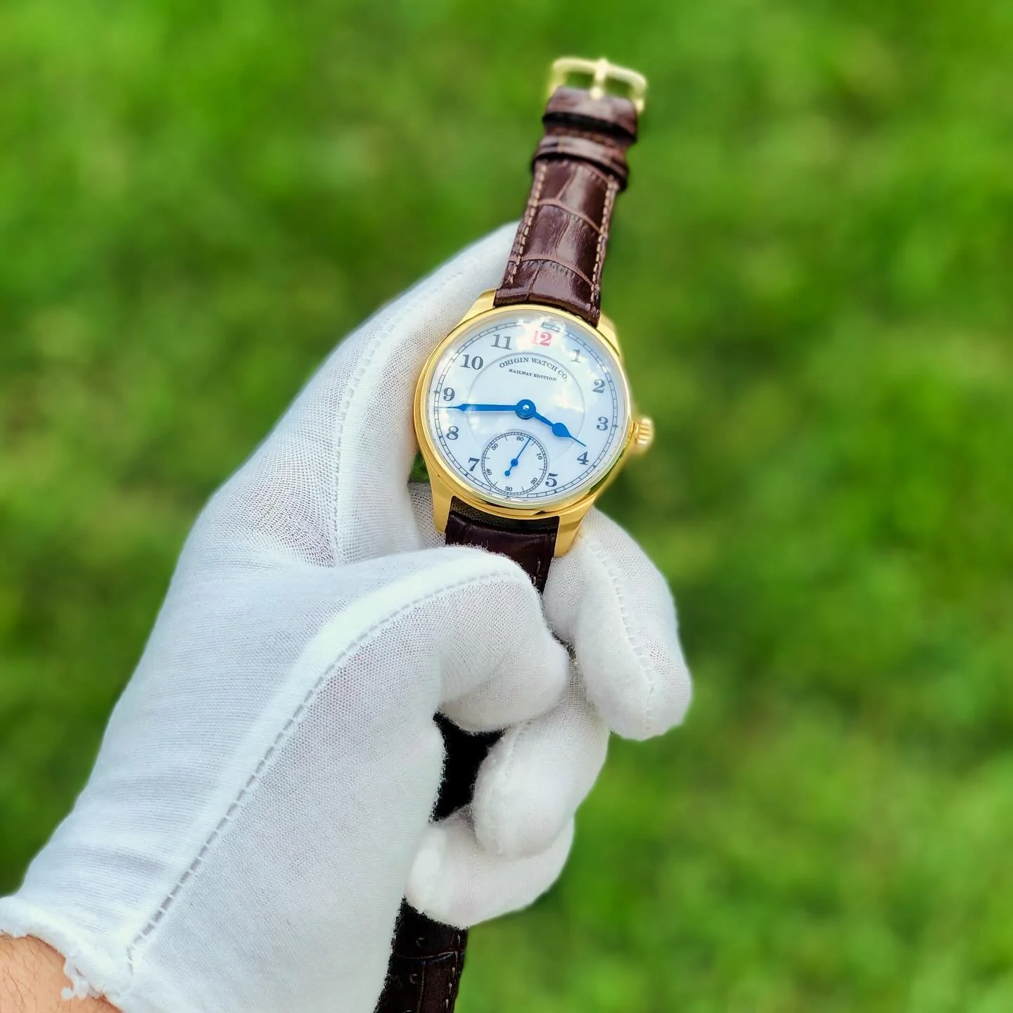 #opalite - a man-made gem over here #originwatchco #railwayedition 

#microbrand #bestwatch #newwatch #watches #wotd #mechanicalwatch #watchnerd #watchlover #enamel #enameldial #handwound #handwinding #horology #watchmaker #watchmaking #watchporn #wa