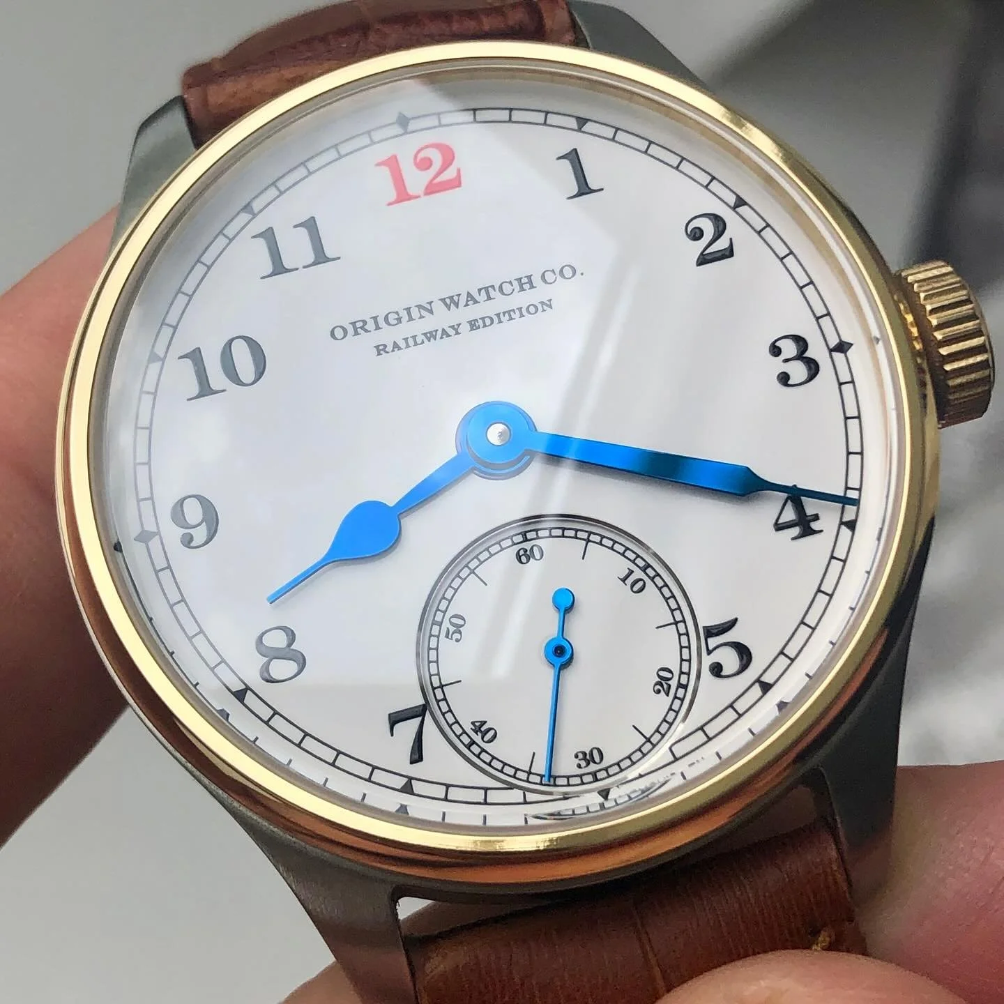 Timeless elegance, inspired by the golden age of rail travel. Our #RailwayEdition features a crisp enamel-white dial with bold Arabic numerals, a signature red &ldquo;12,&rdquo; and blued cathedral hands that catch the light beautifully from every an