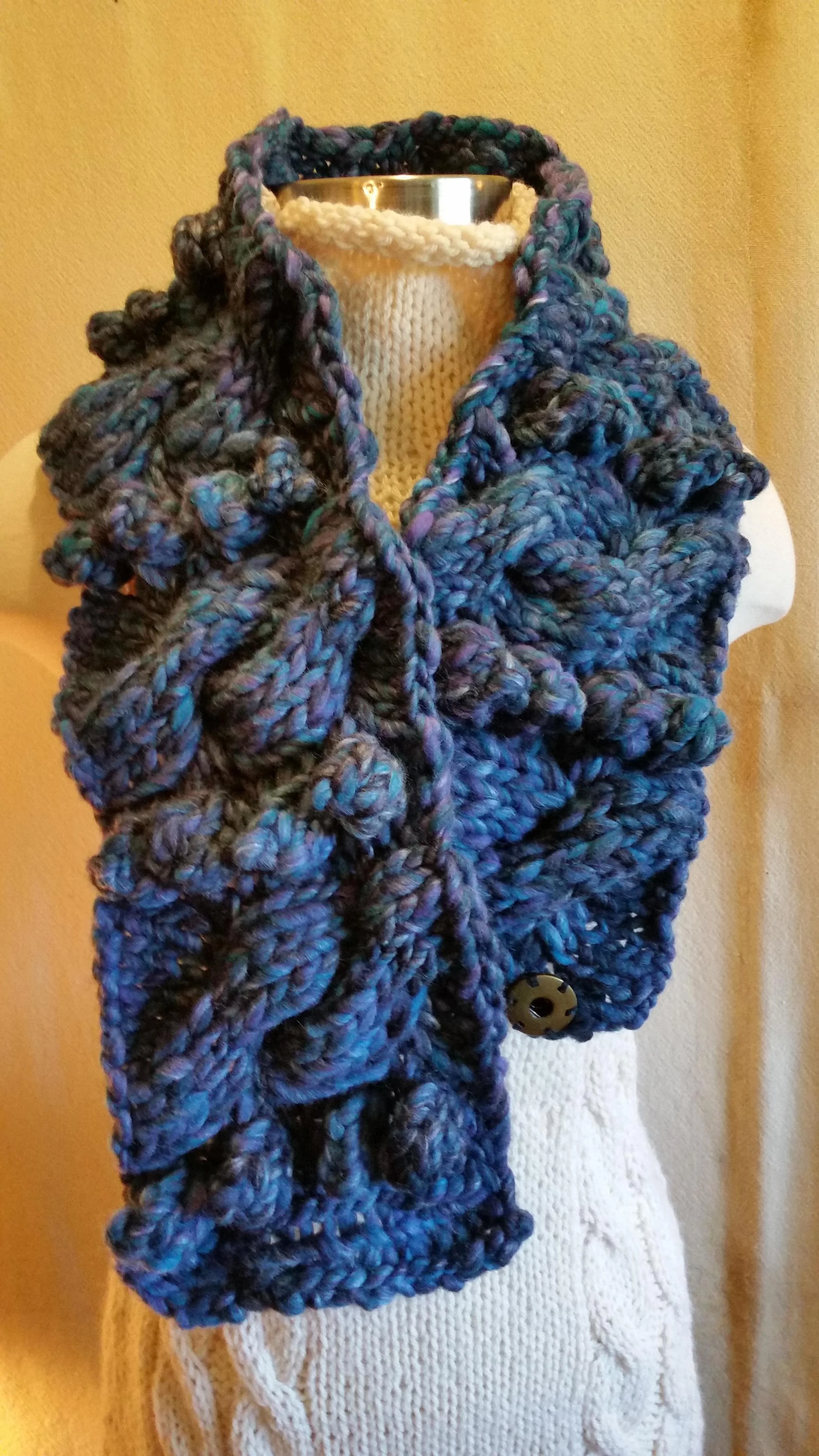 Pebbles in a Stream cowl - scarf 2.JPG