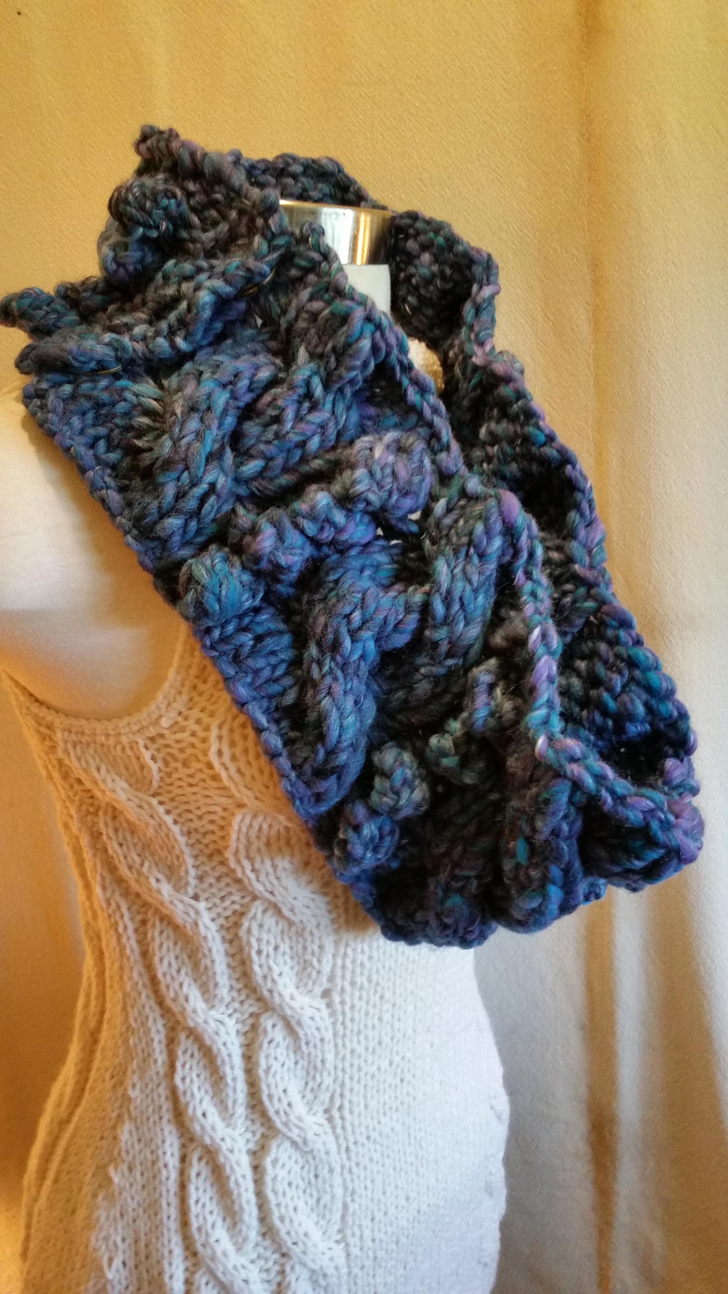 Pebbles in a Stream cowl - scarf 4.JPG