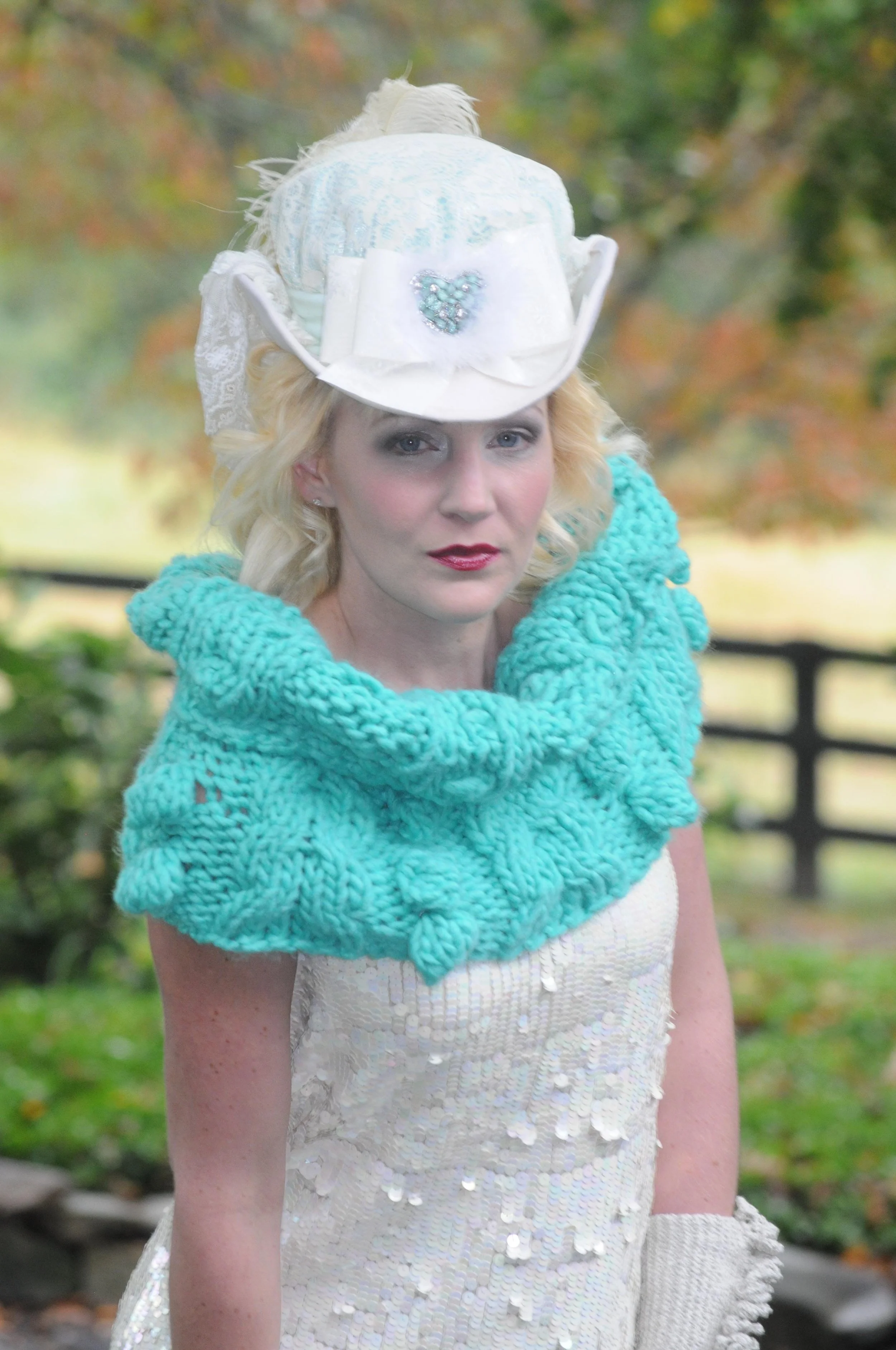 Annabelle Cowl 1.jpg