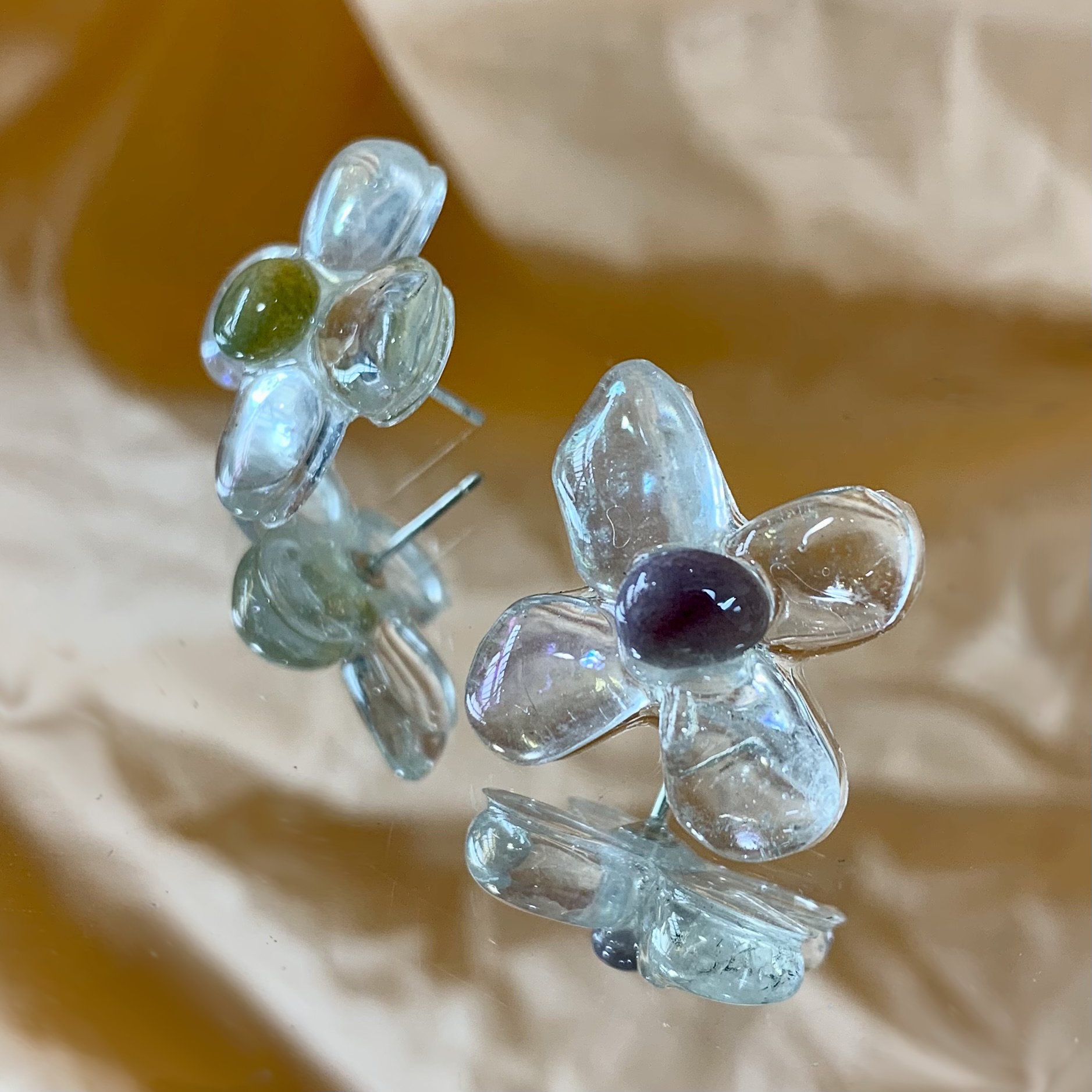 Kate Trouw - Flower Studs - 3_4.JPG