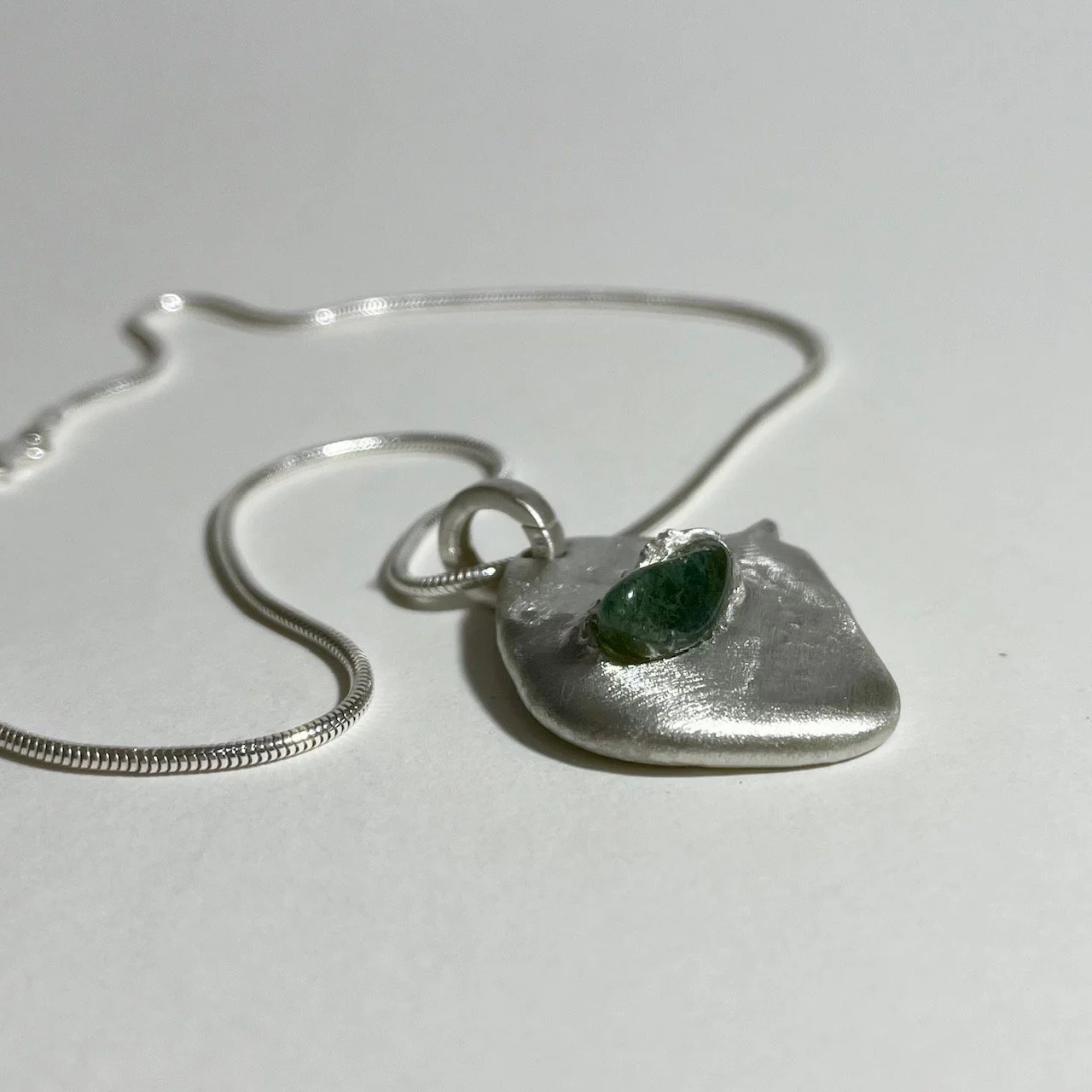 Kate Trouw_Nudge Necklace_2 - 3.jpg