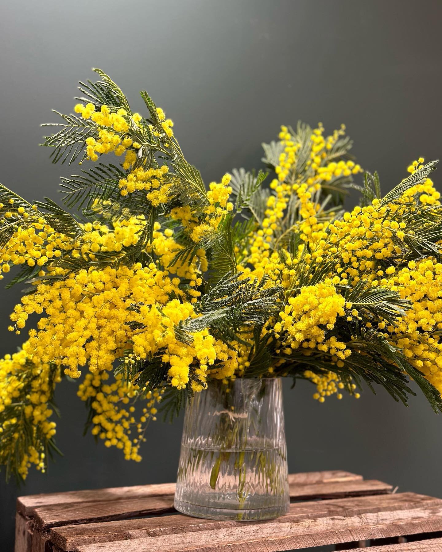 The Flower BoutiqueFlower and Plant Delivery to Amersham 01494 762760