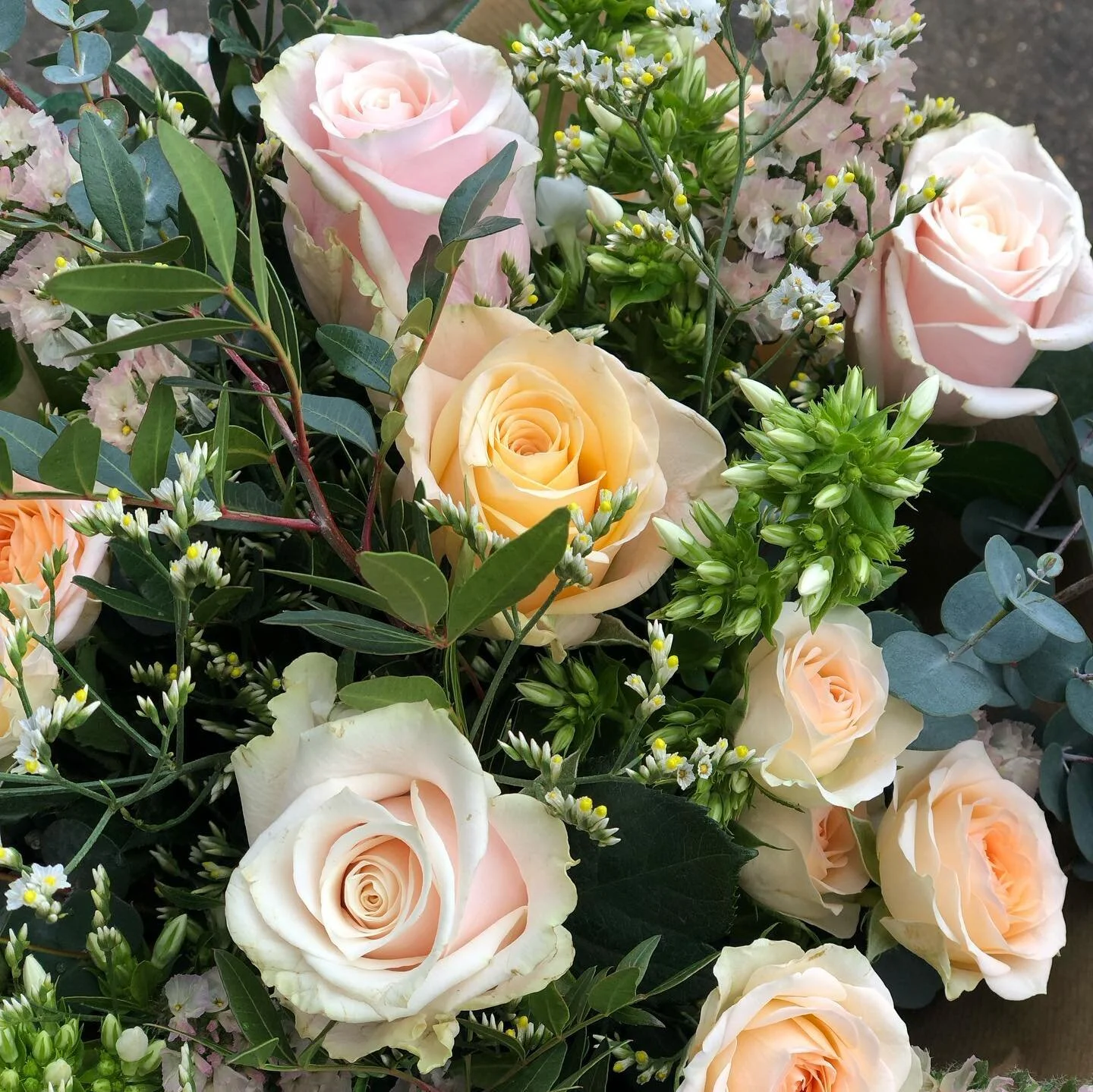 The Flower BoutiqueFlower and Plant Delivery to Amersham 01494 762760