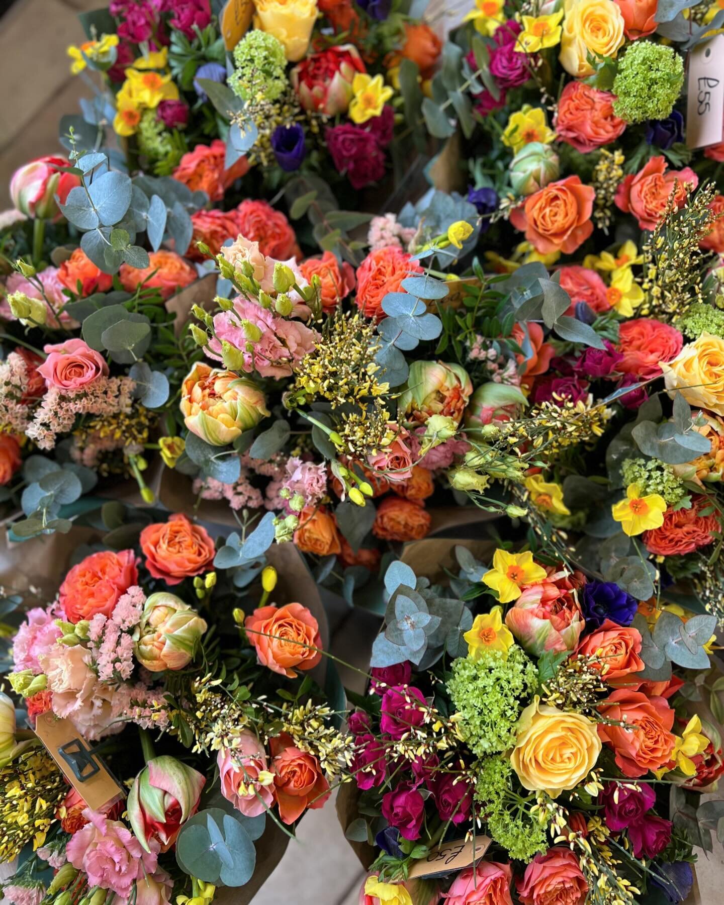 Our Colourful! Bouquets are proving a popular choice this week 🌈

We&rsquo;re in full swing now for a busy weekend and I&rsquo;m so lucky to have a wonderfully talented team!

Same day or future deliveries are available. Just give us a call on 01494