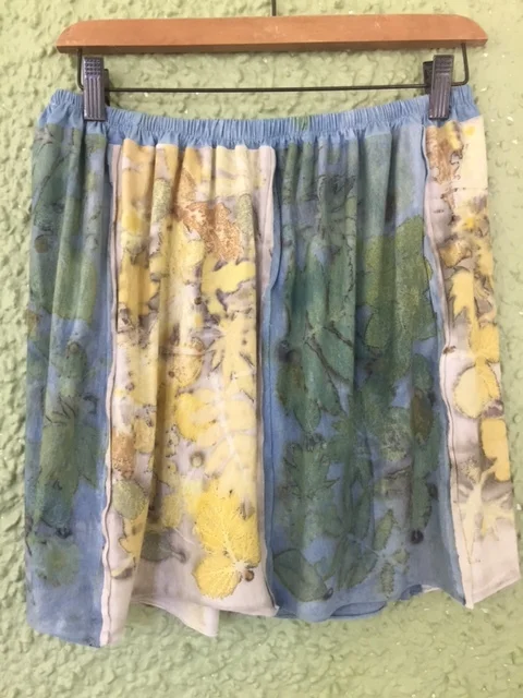 Skirt made from viscose knit. Eco printed.