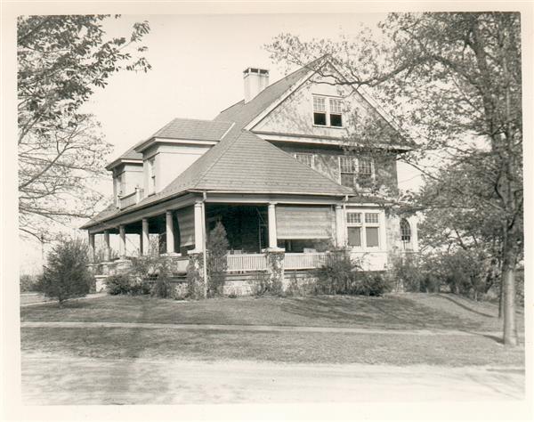 Shingle Style - 2315 Magnolia Drive