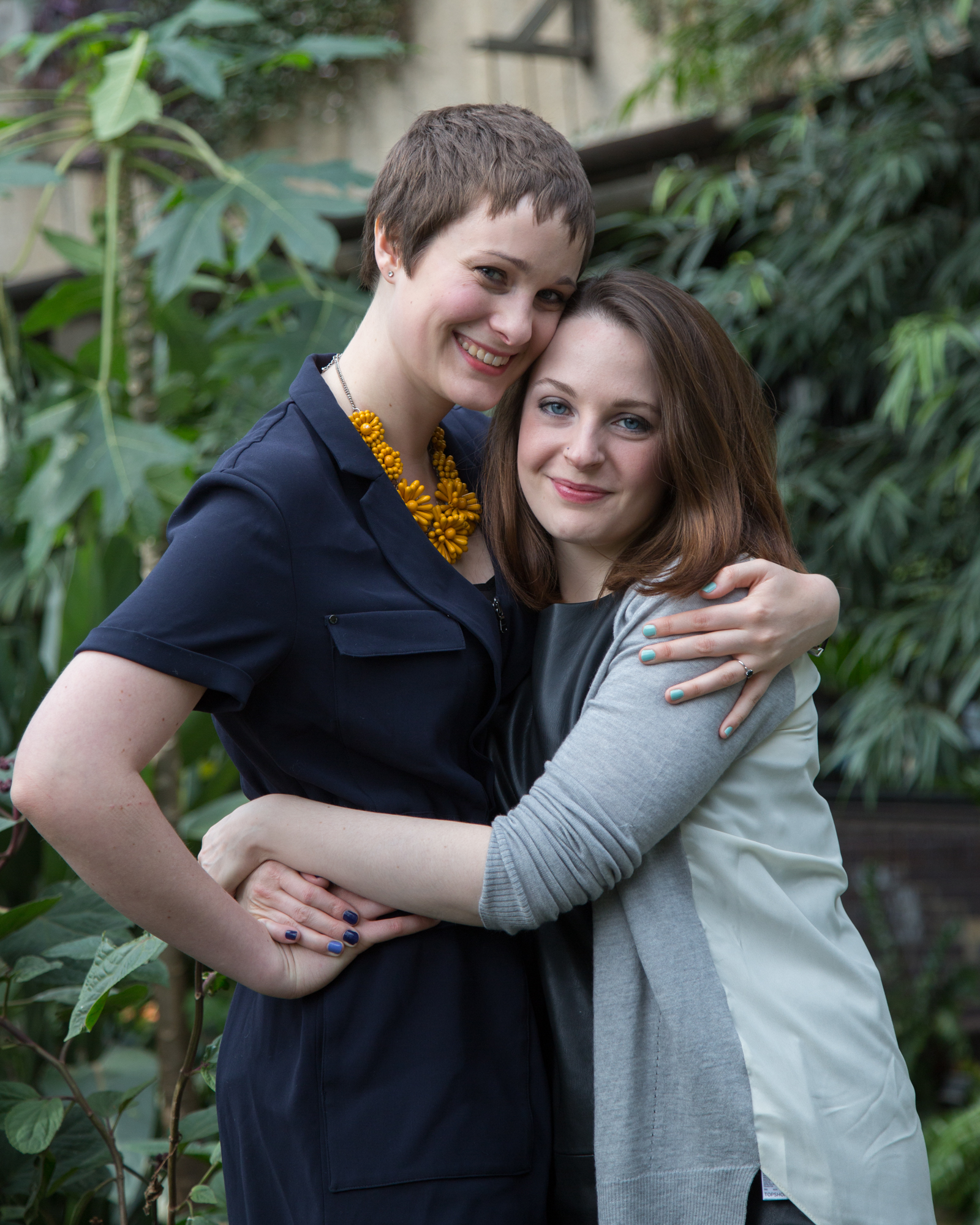 Kate and Gemma-7717.jpg