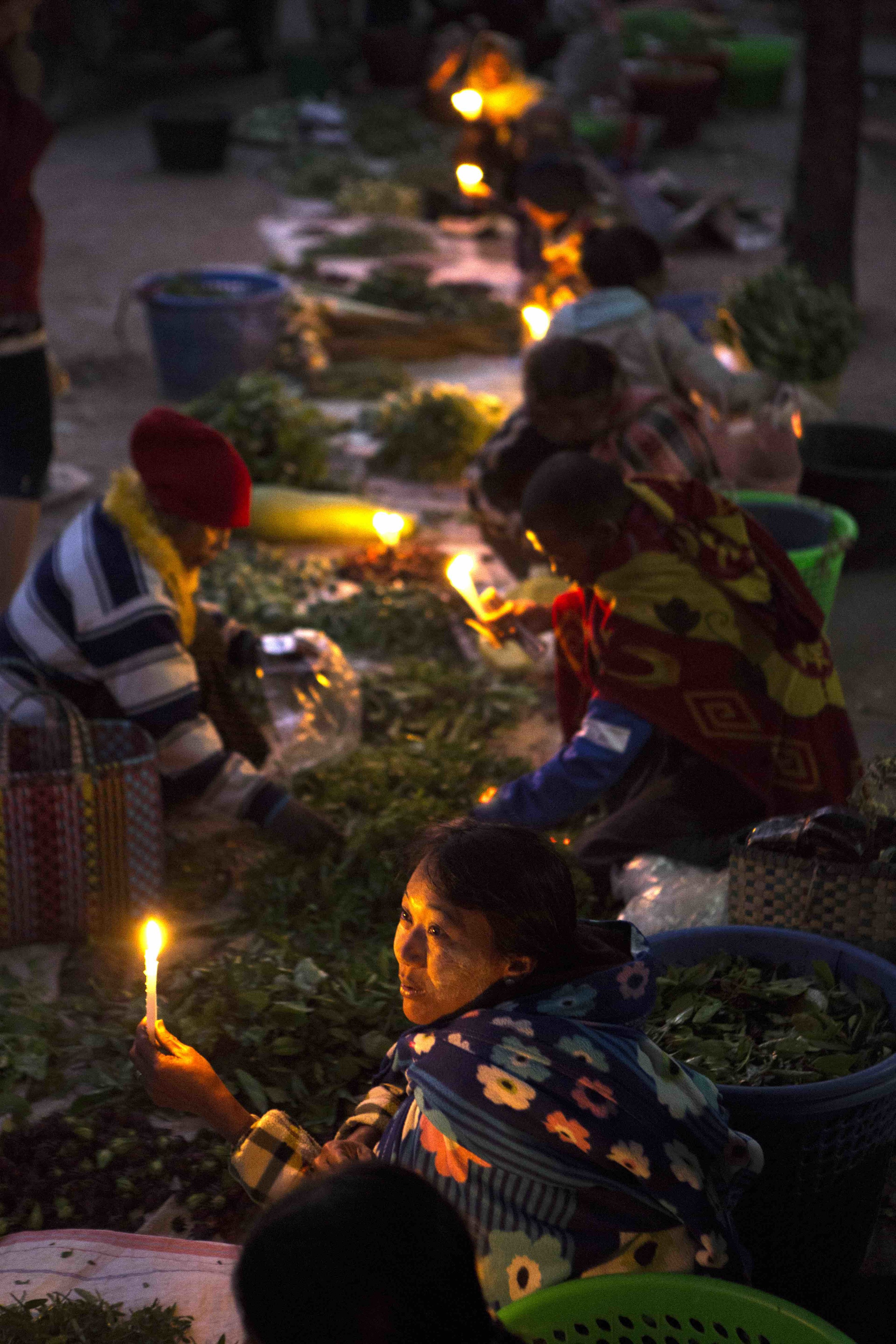 Nght market in Sittwe