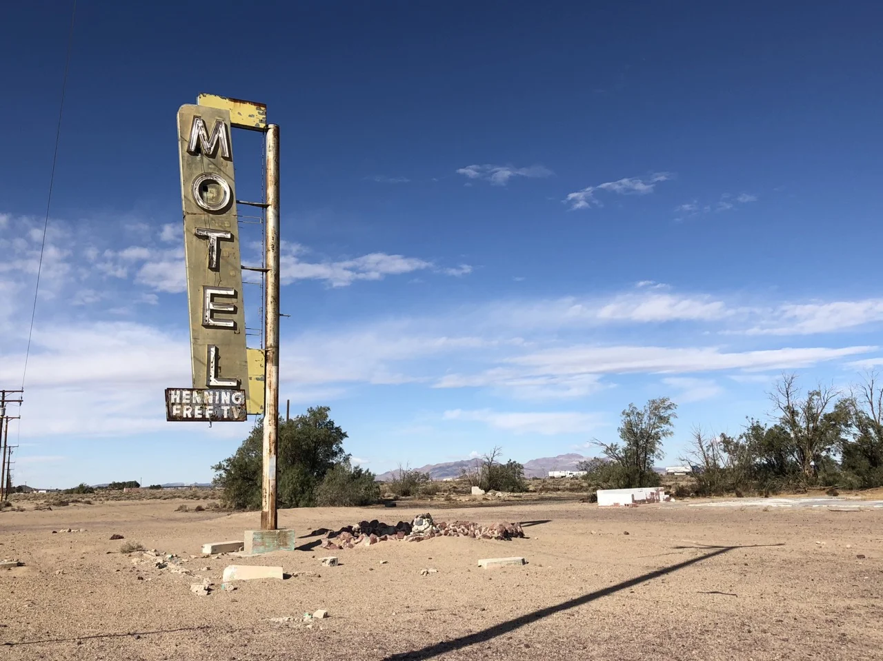 motel sign near bagdad cafe.jpg