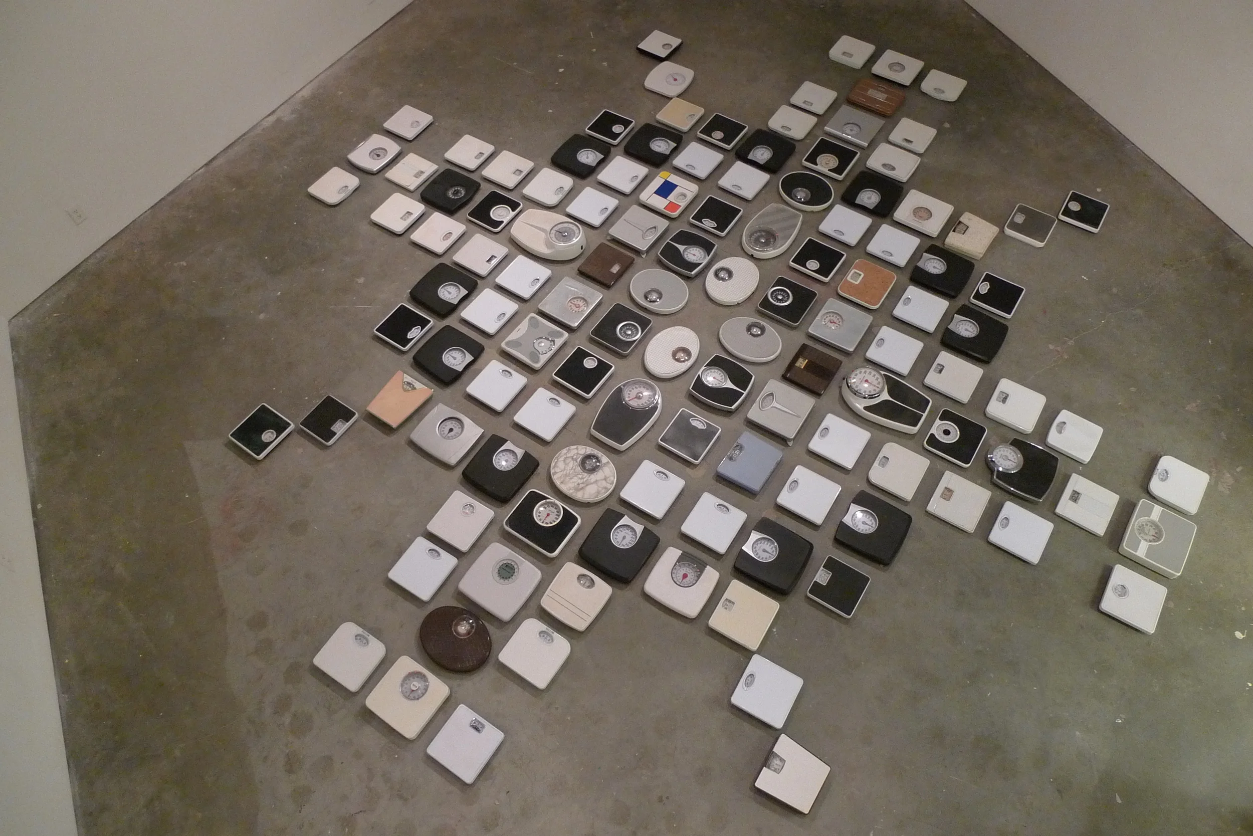 A to-scale model of the [known] universe (2014)