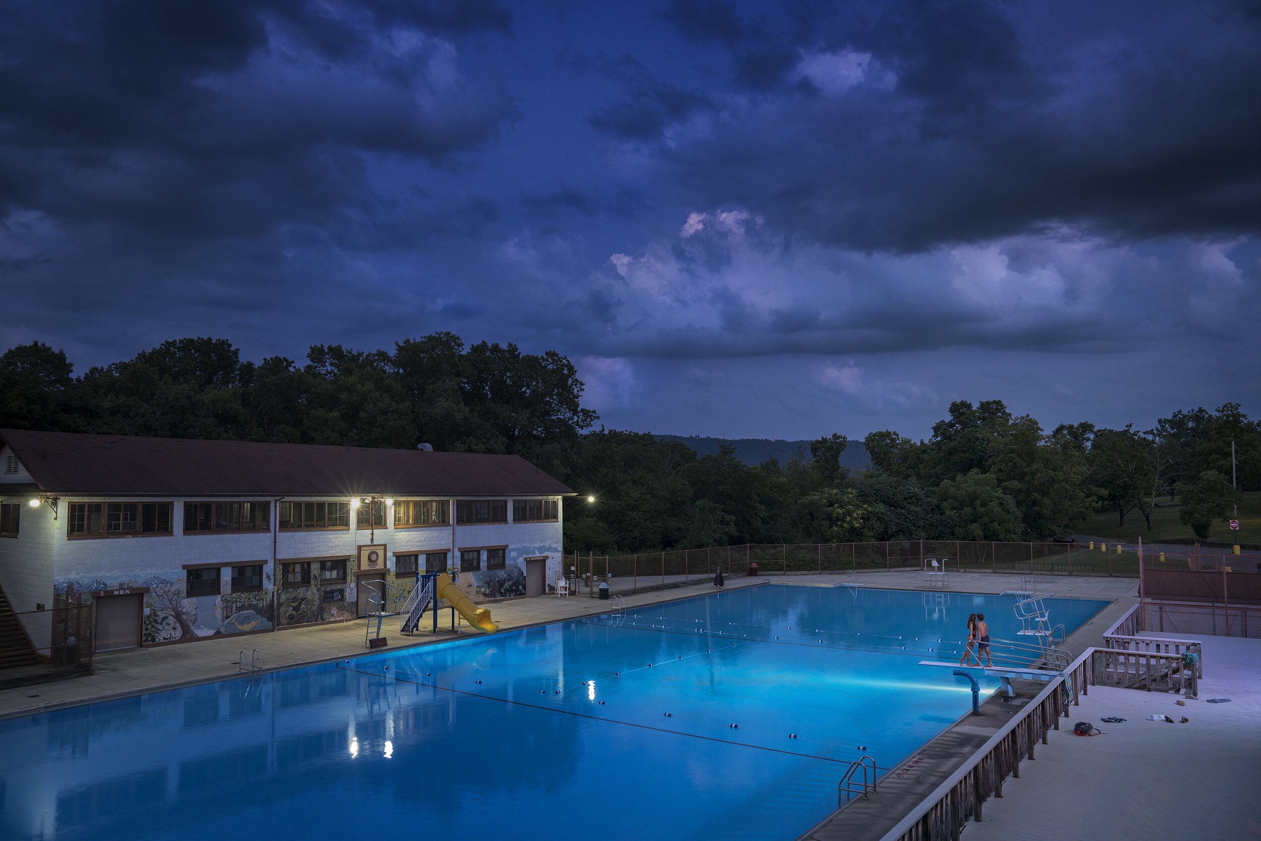 hotels in cumberland md with indoor pool