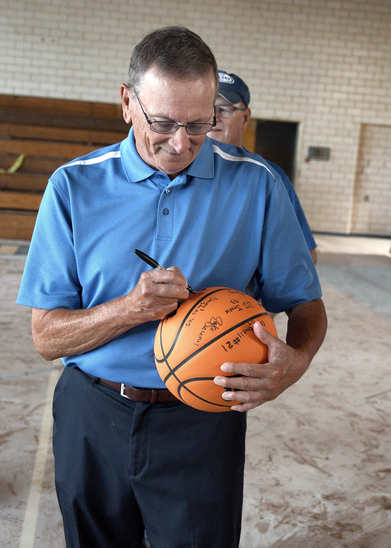 bball.mickey.robinson.jpg