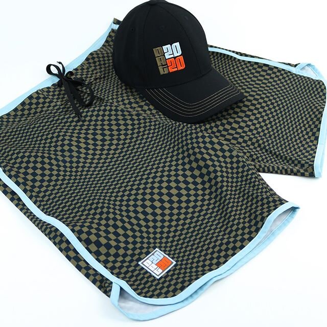 The DRT 2020 Collection includes the Pasha Pattern Microfiber Stretch Board Short and Stretch Fit Tech Twill Cap featuring the classic interior pattern used in the early 80&rsquo;s 911, 924, 928 and the most advanced Porsche of its time, the 959.  Dr