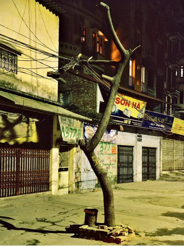 1:50am, Lac Long Quan Street