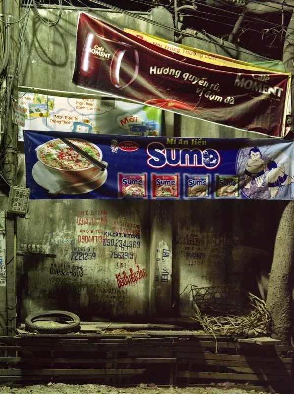 2:45am, Lac Long Quan Street