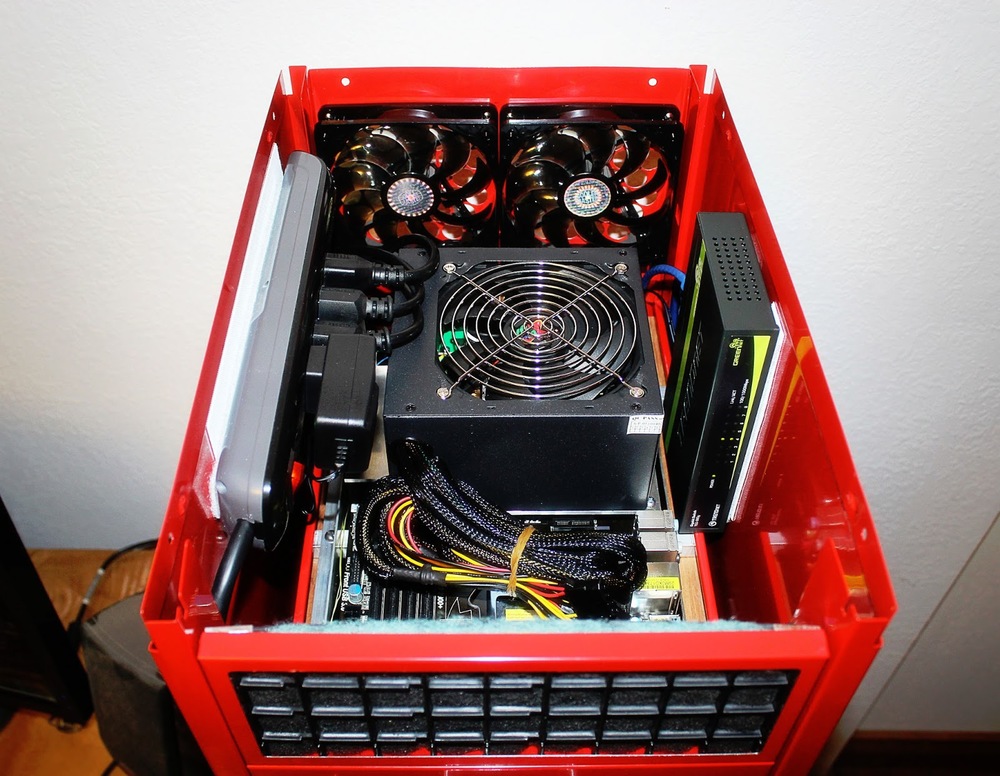 The Deluxe Ikea Helmer Render Farm