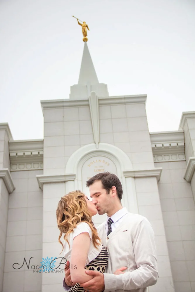 IMG_0216-fin-sneakpeek.jpg
