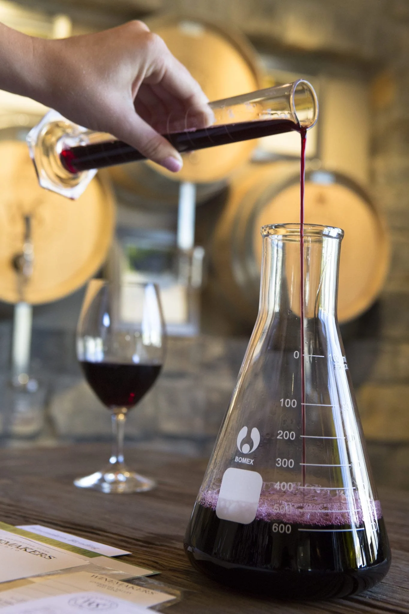 wente-winepour.jpg