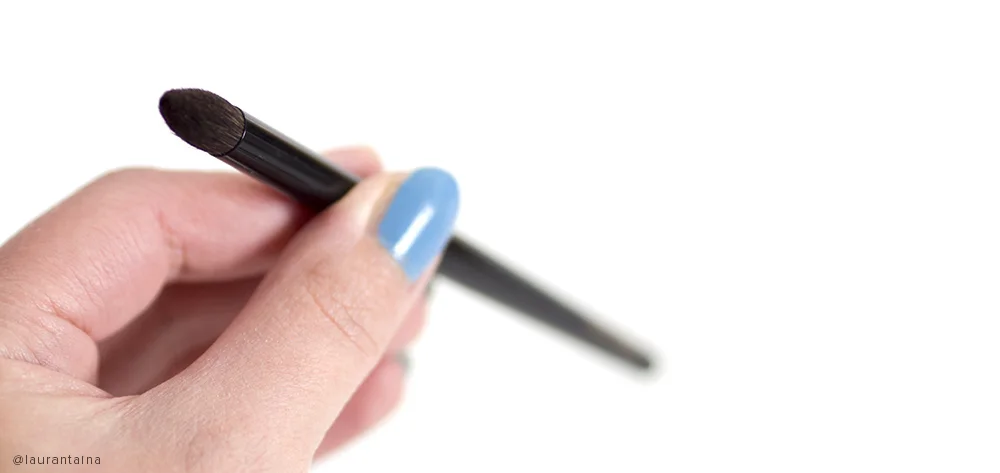 Kyureido KK-004 eyeshadow brush